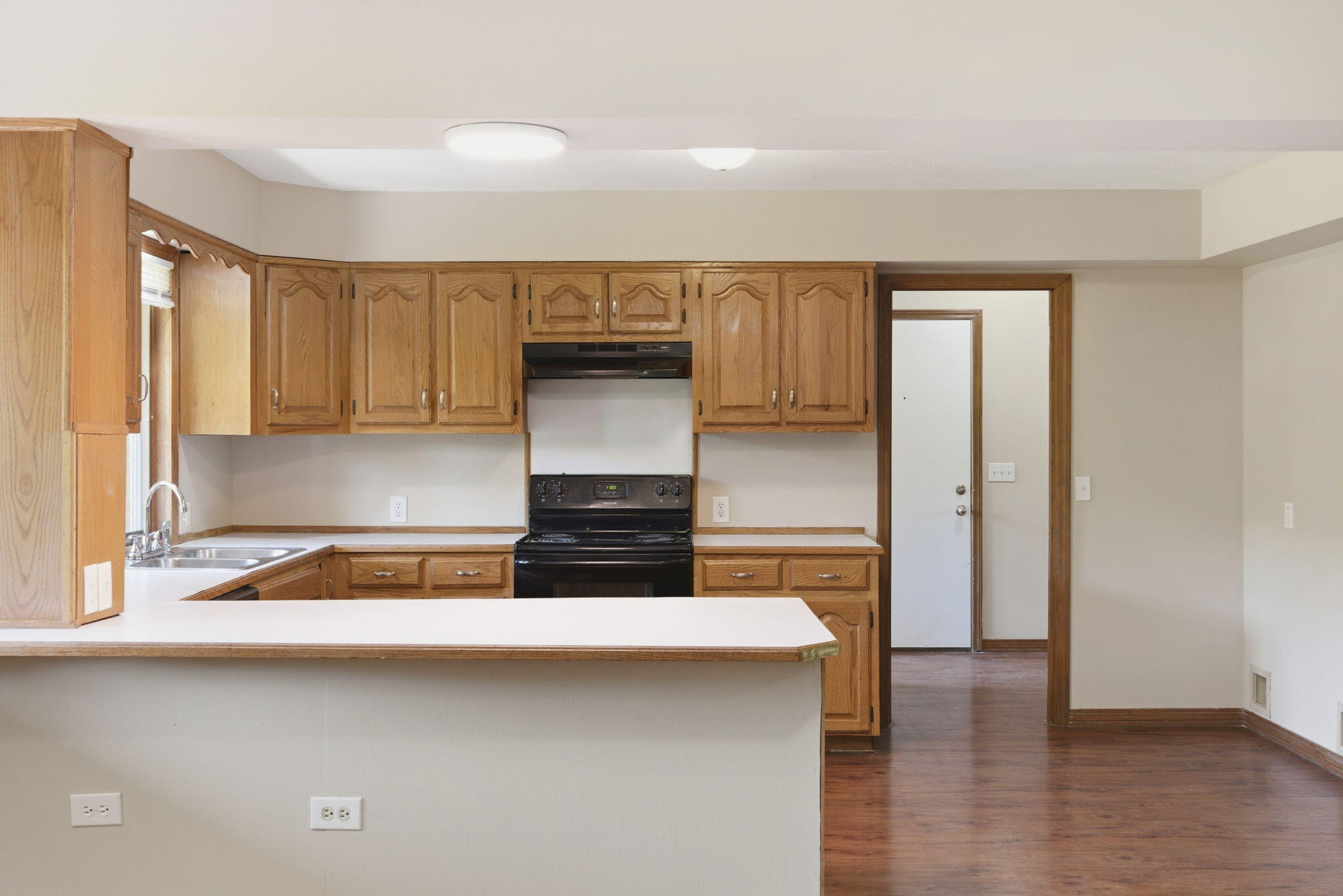 385 Jones Road Property Photo 9