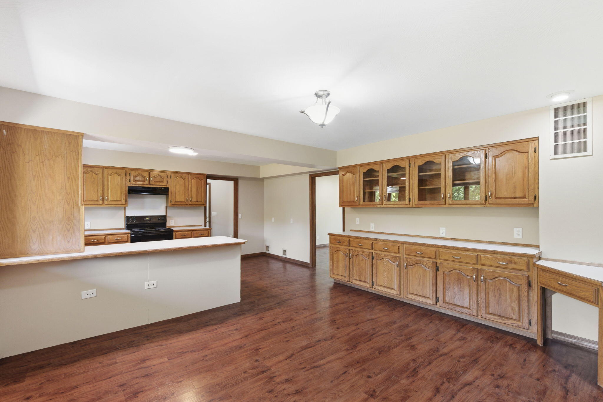 385 Jones Road Property Photo 13