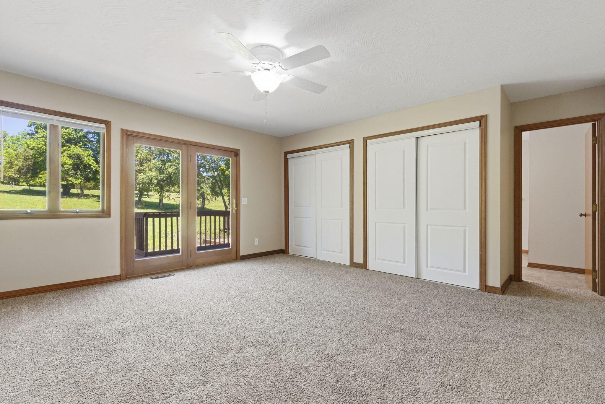 385 Jones Road Property Photo 16