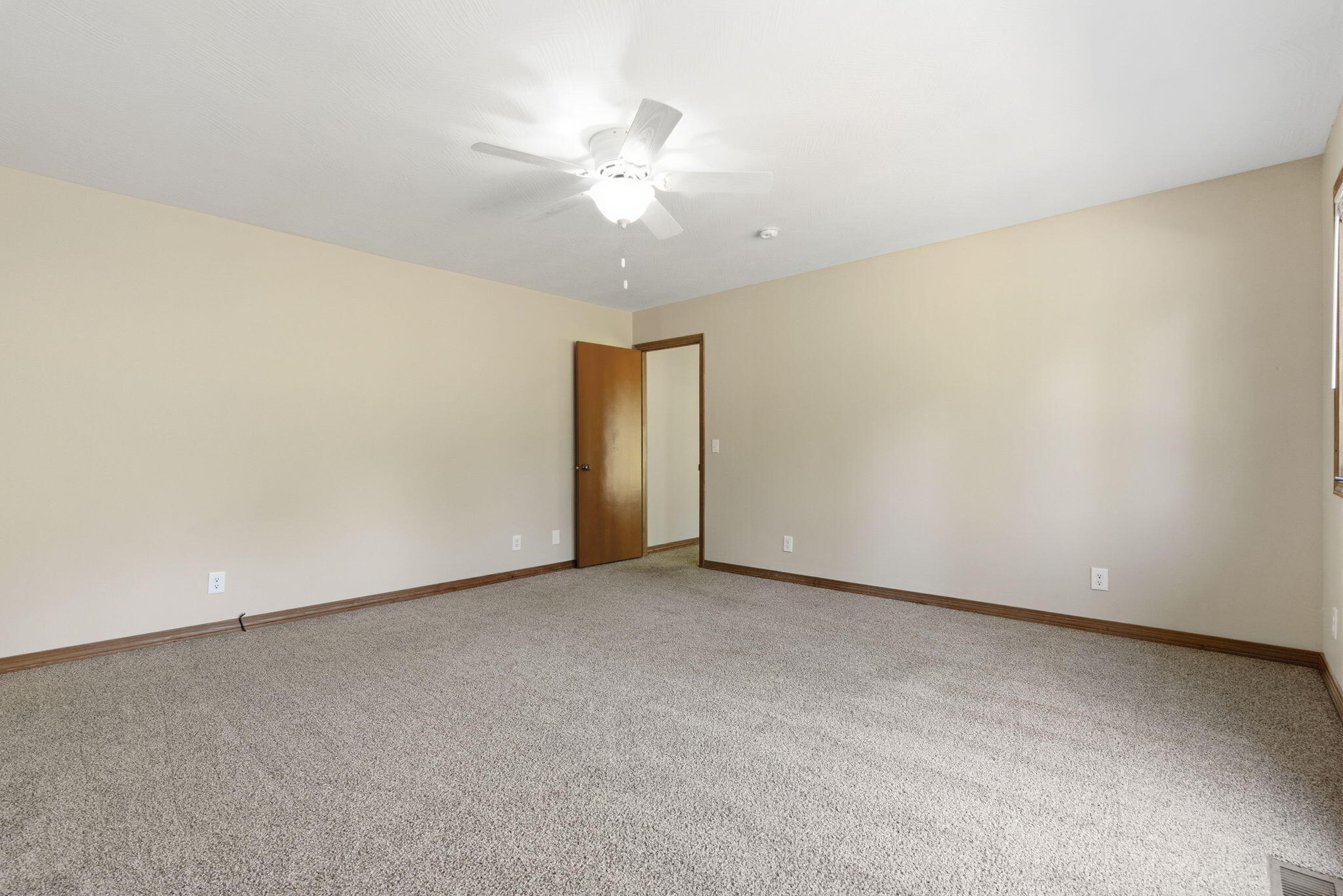 385 Jones Road Property Photo 17