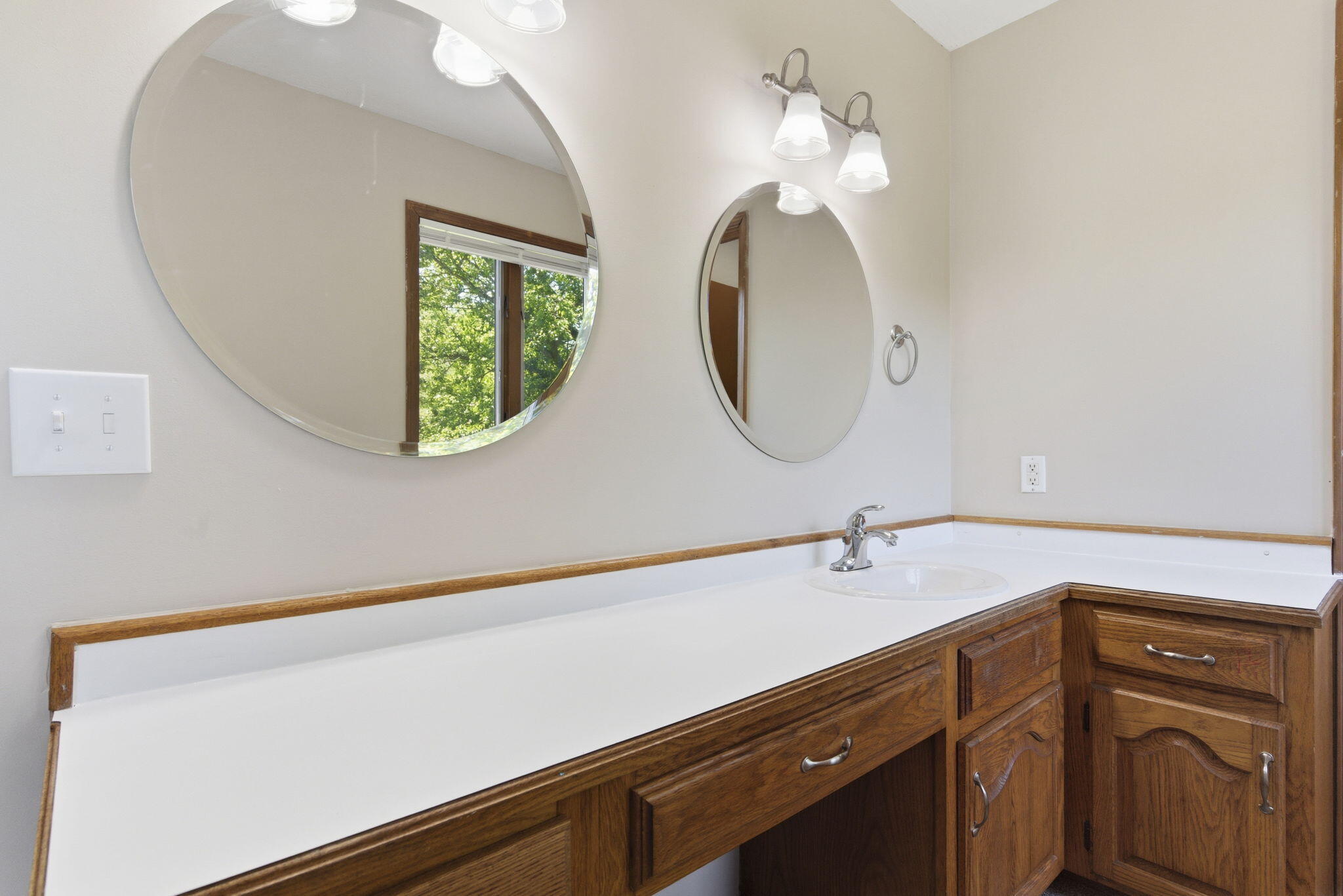 385 Jones Road Property Photo 24