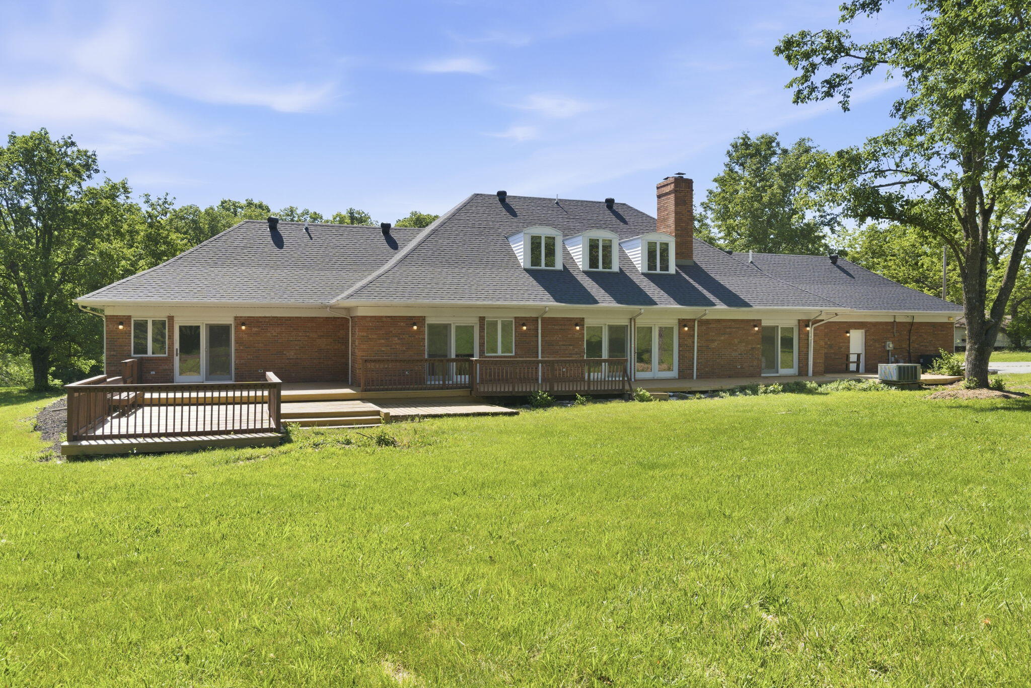 385 Jones Road Property Photo 34