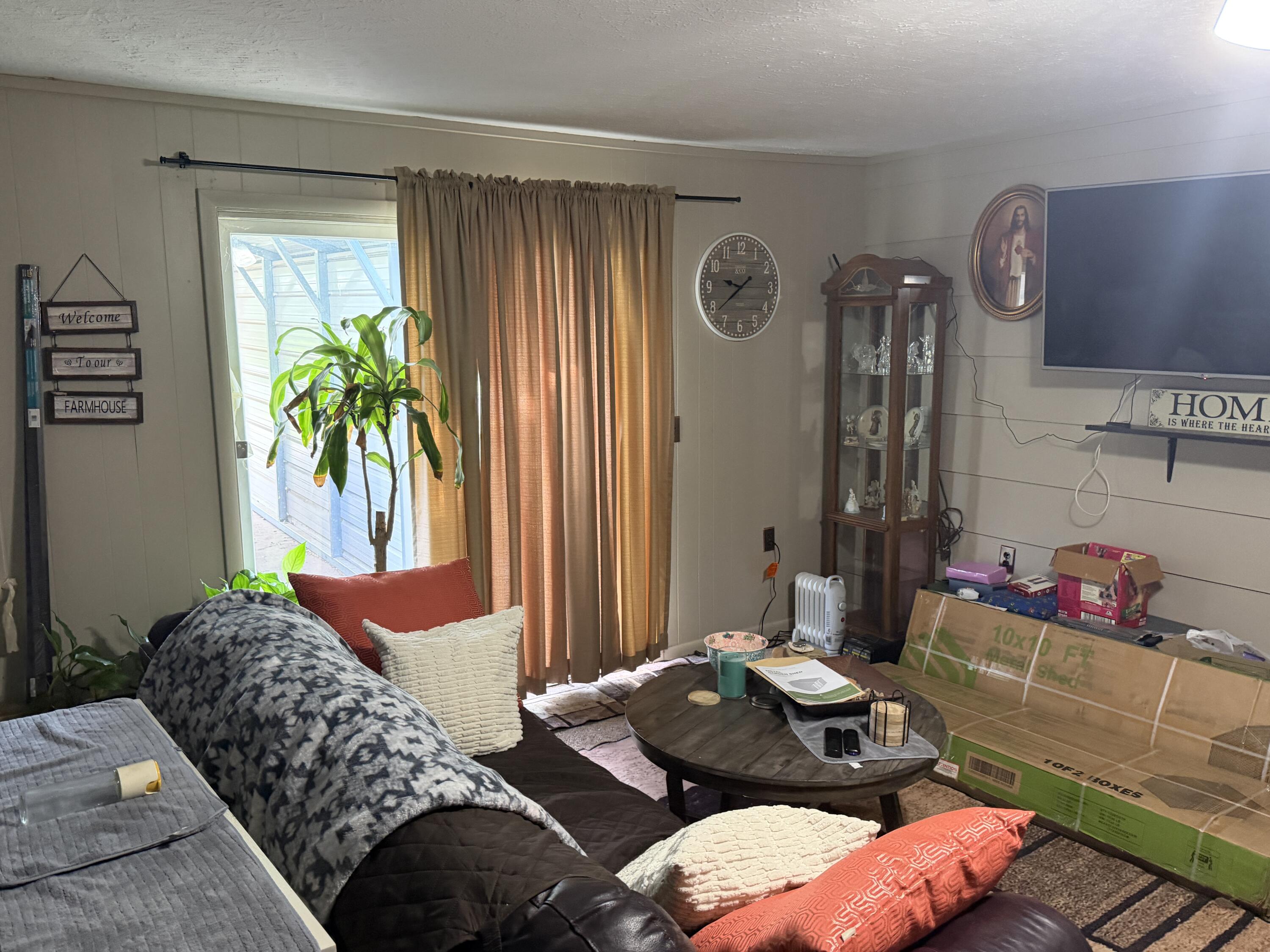105 Walker Court Property Photo 10