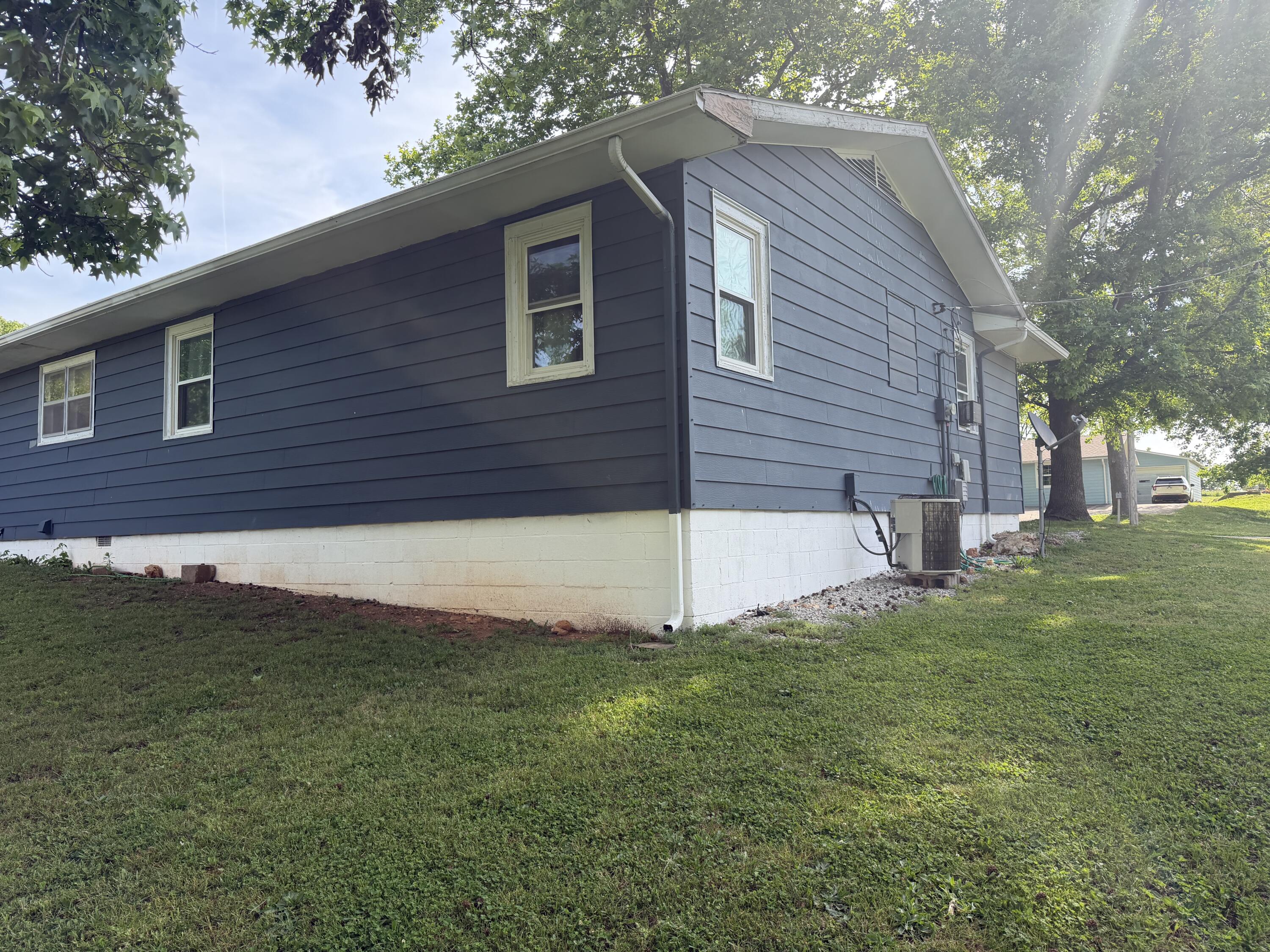 105 Walker Court Property Photo 33