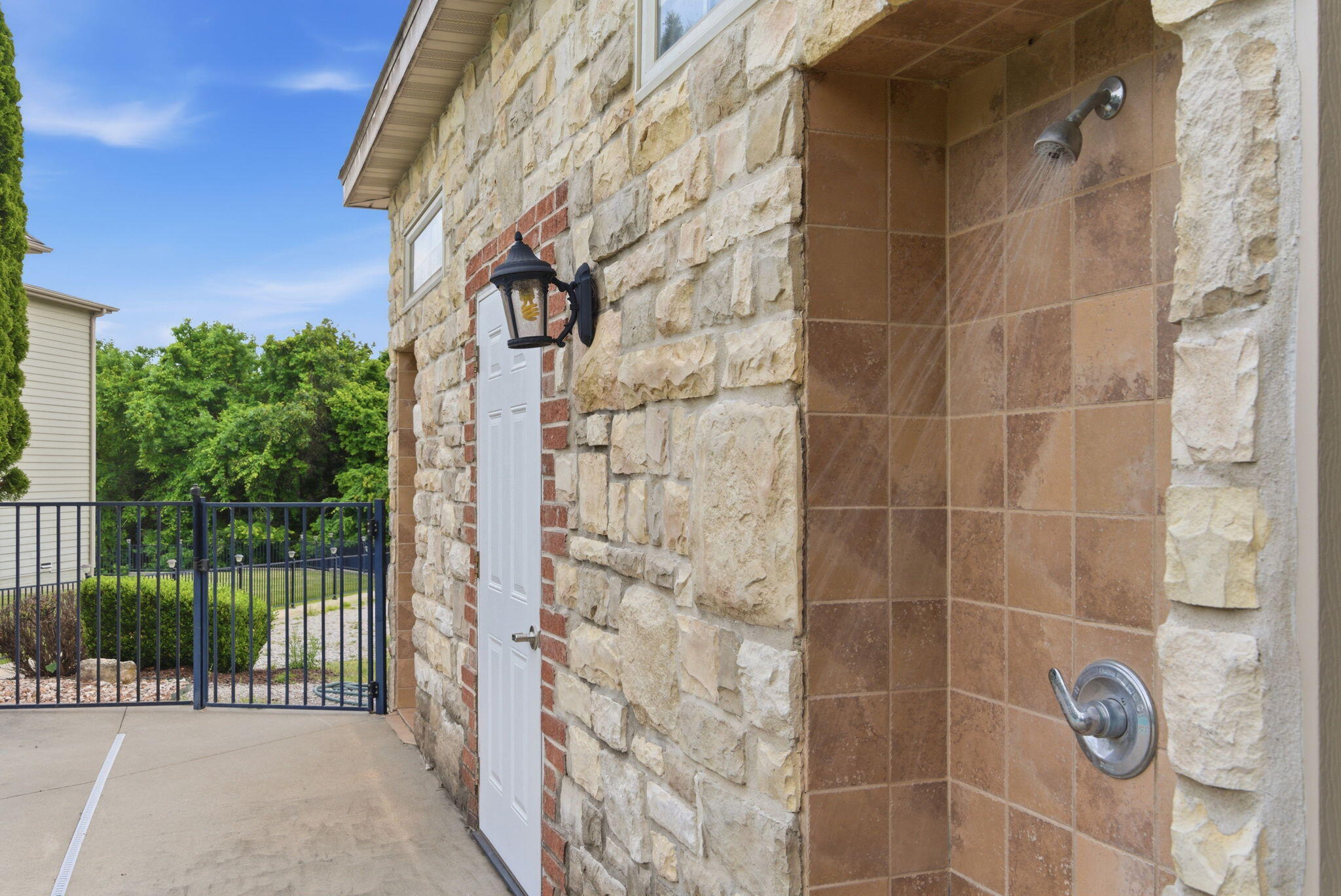 1 Grand Drive Property Photo 61