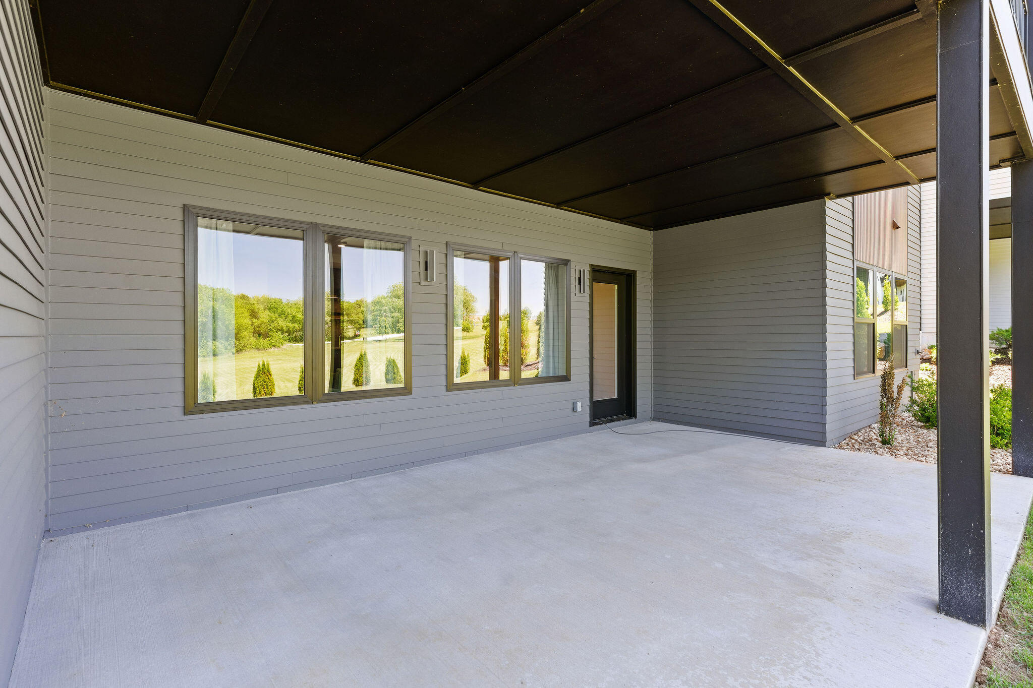 3721 East Woodhue Street Property Photo 60