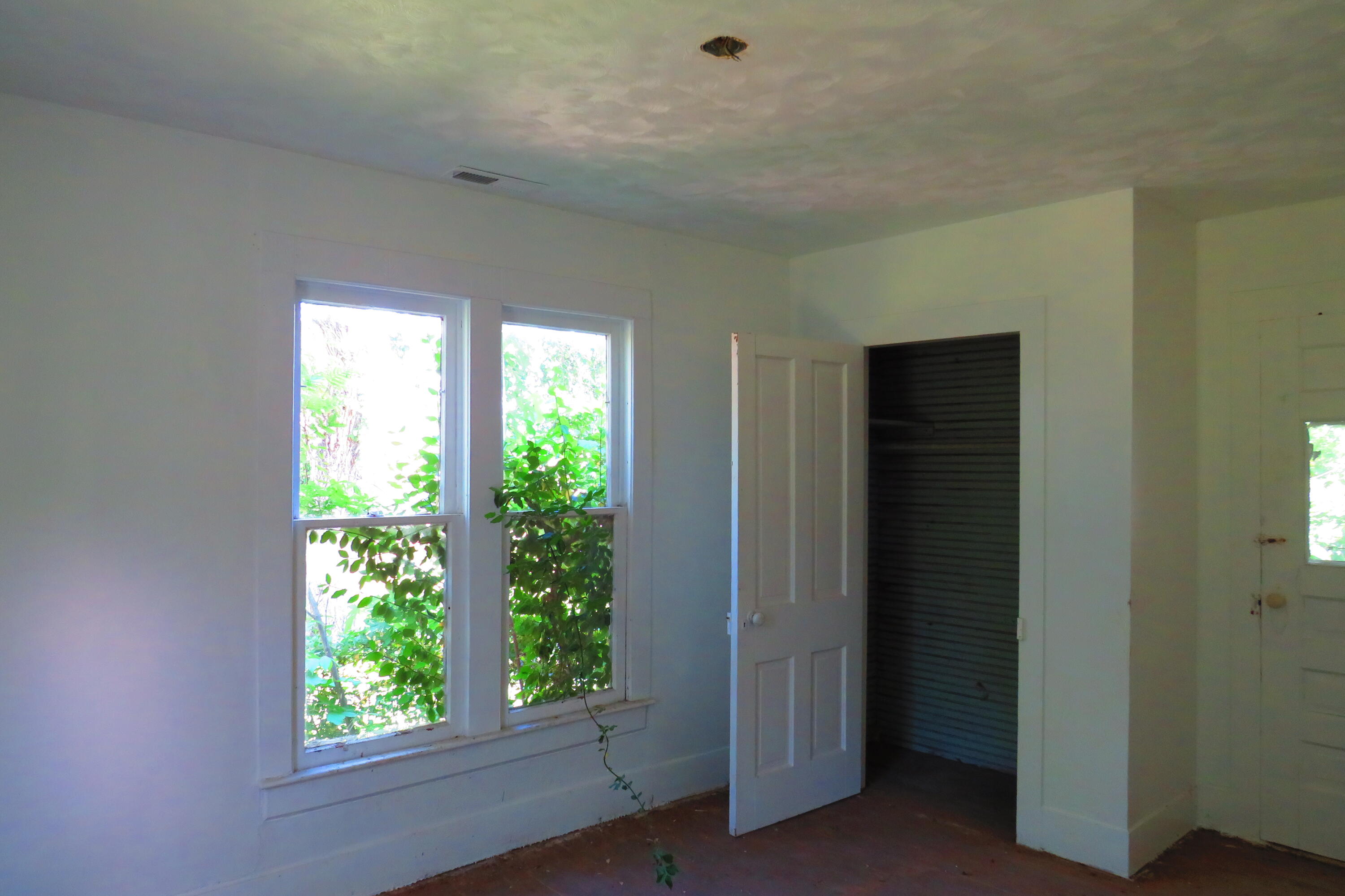 503 North Nettleton Avenue Property Photo 19