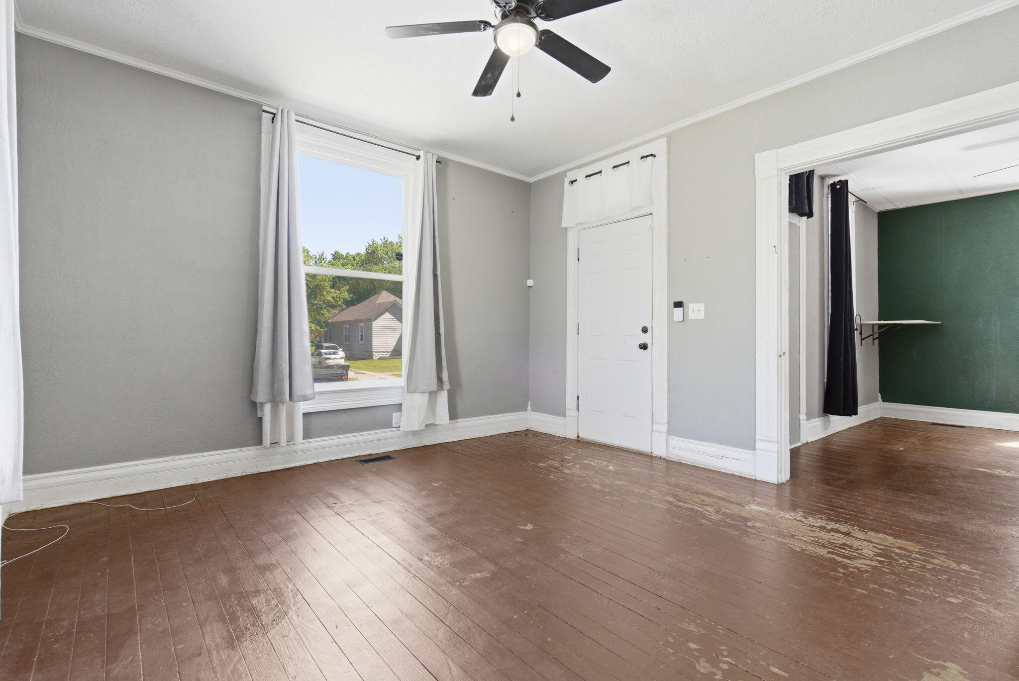 822 West Scott Street Property Photo 3