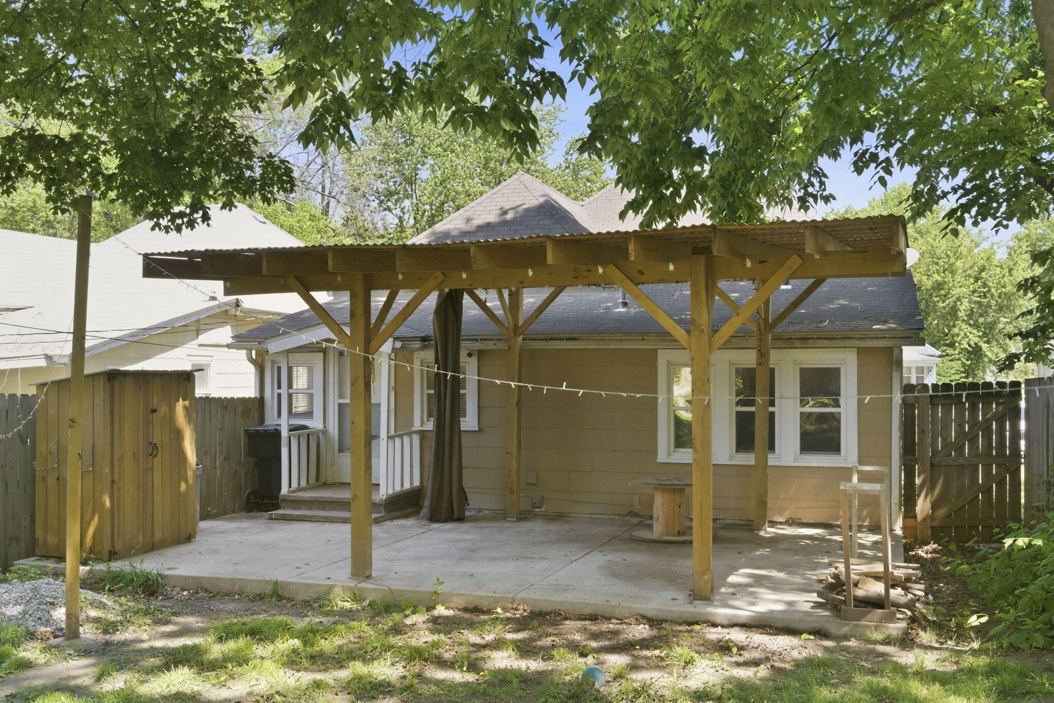 822 West Scott Street Property Photo 22