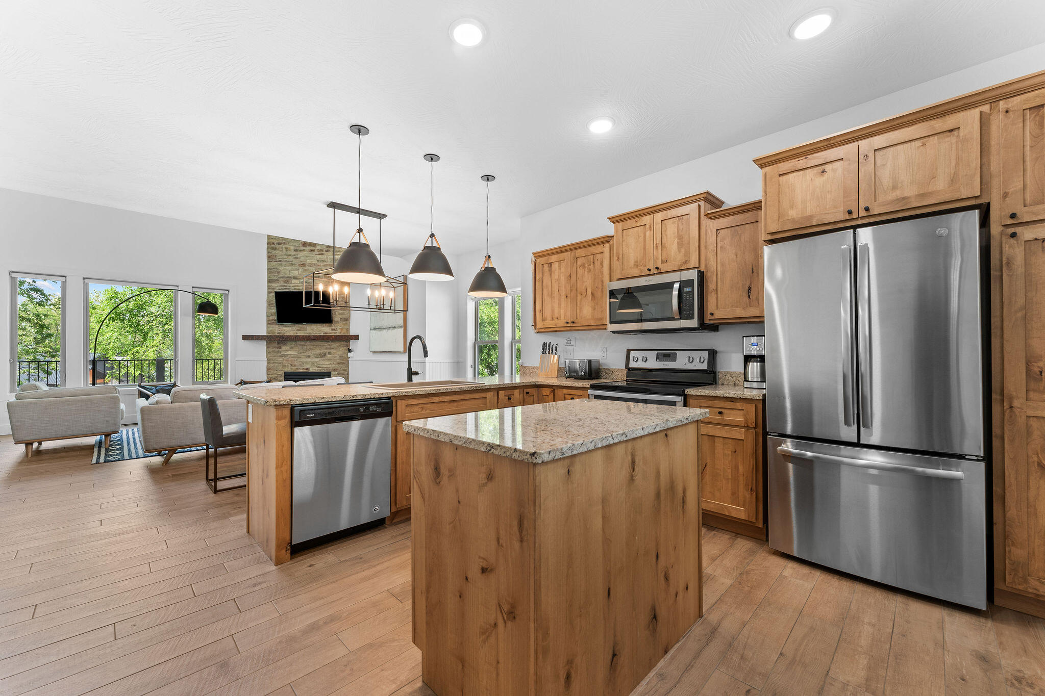 26915 Reel Lane Property Photo 6