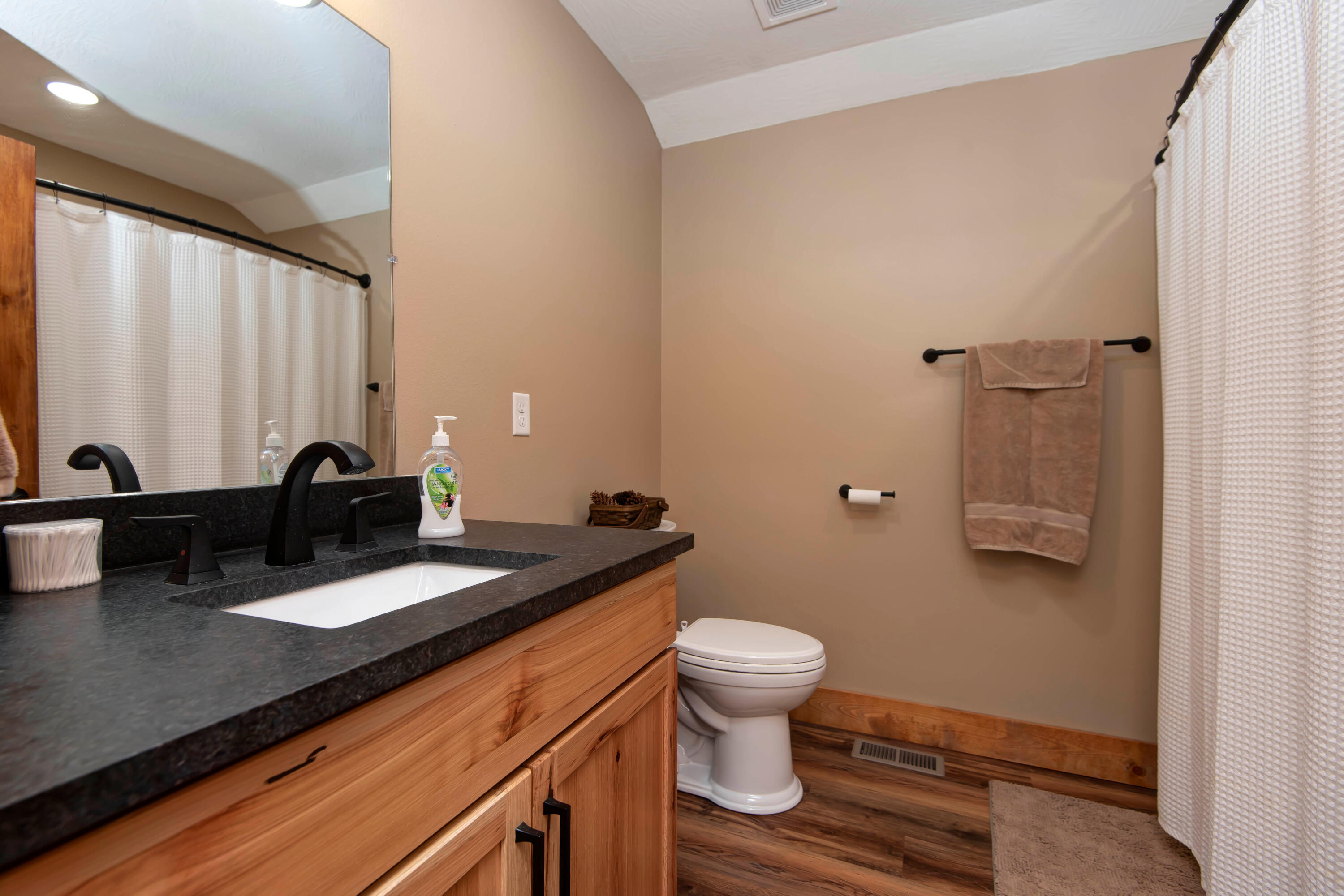 311 Mohican Lane Property Photo 25