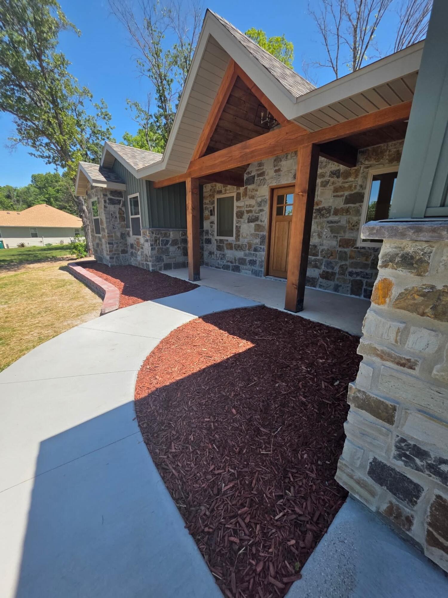 201 Juniper Avenue Property Photo 3