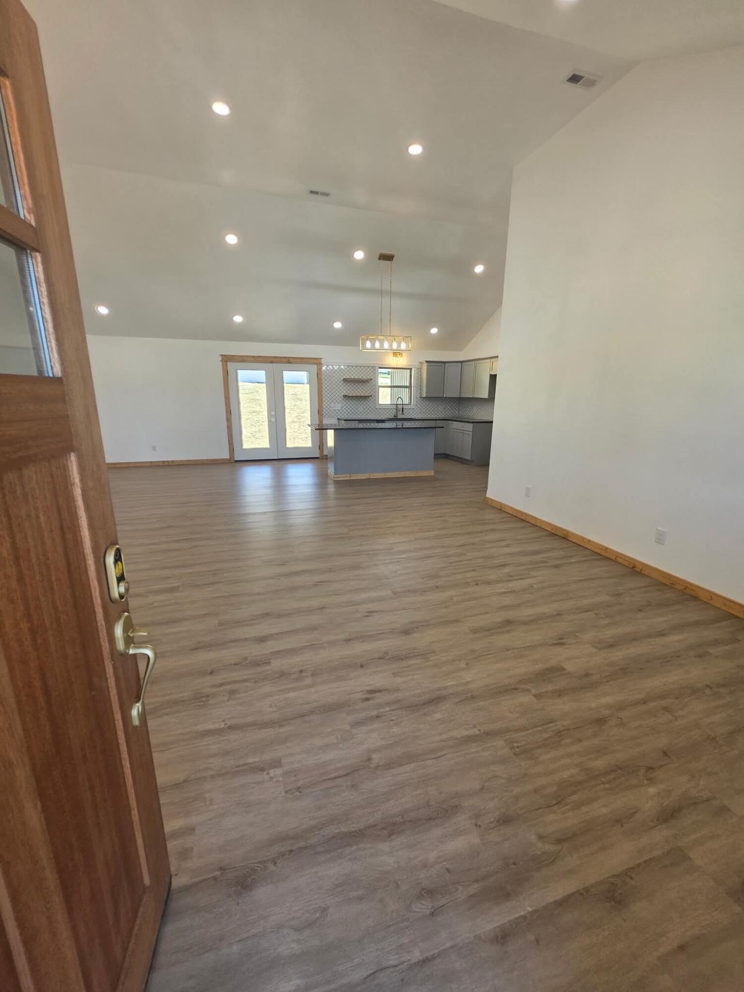 201 Juniper Avenue Property Photo 12