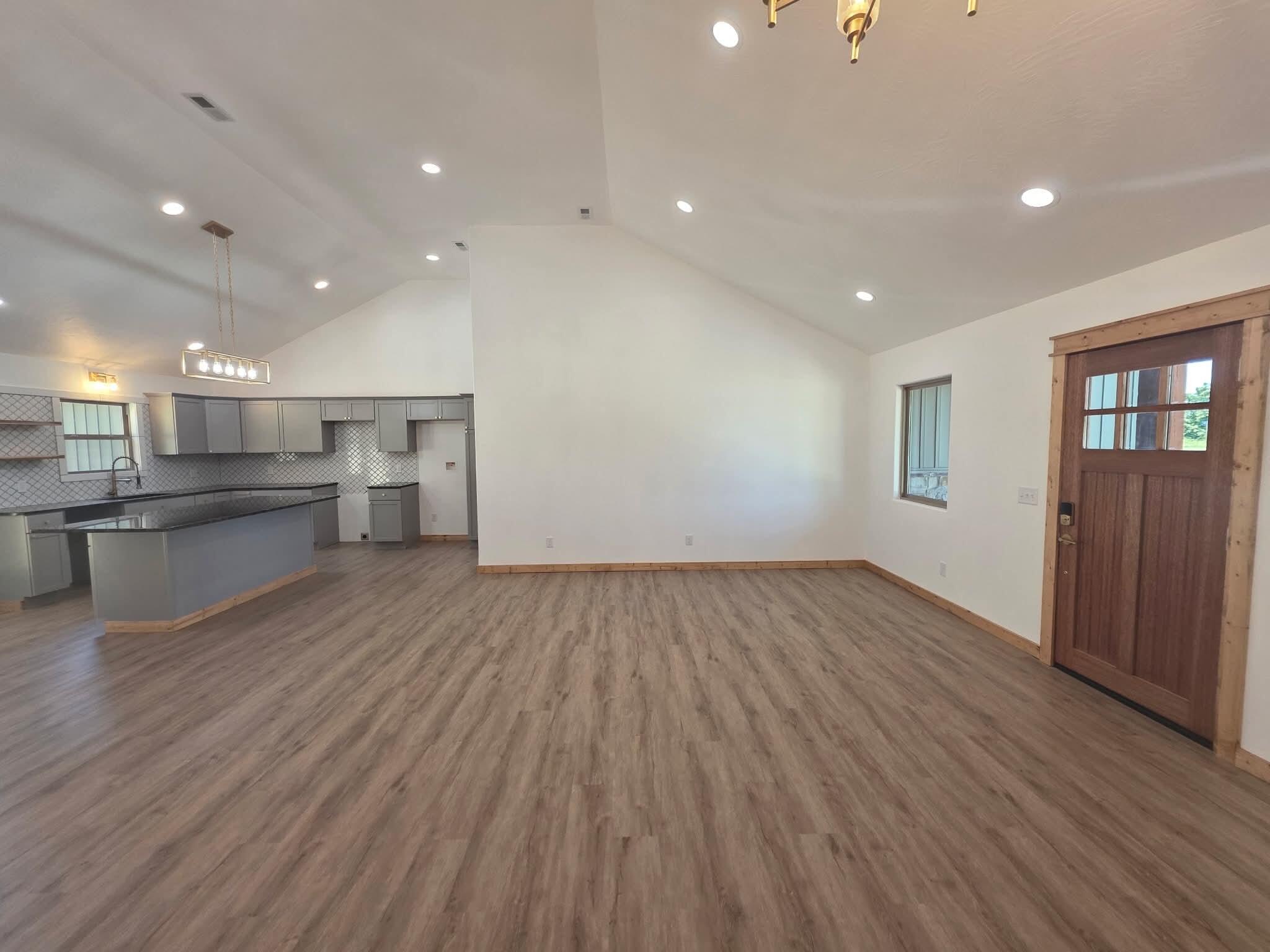 201 Juniper Avenue Property Photo 17