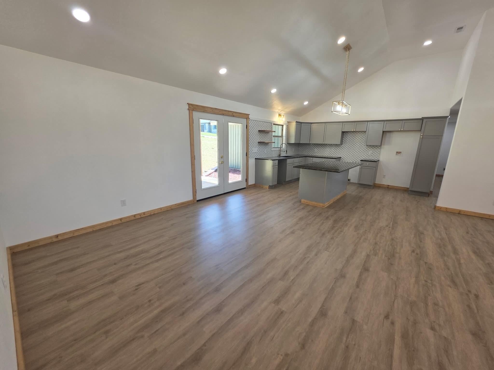 201 Juniper Avenue Property Photo 20