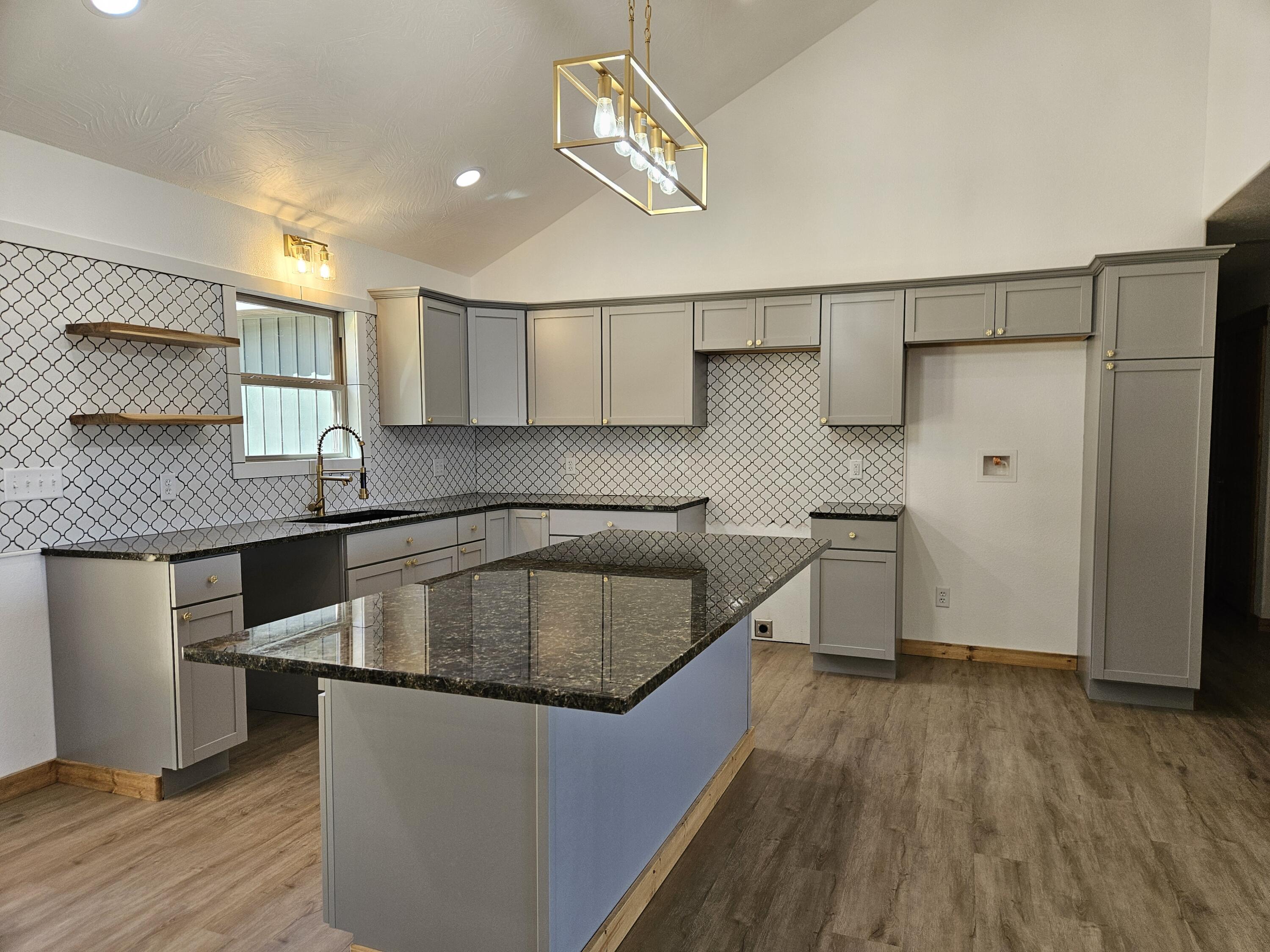201 Juniper Avenue Property Photo 21