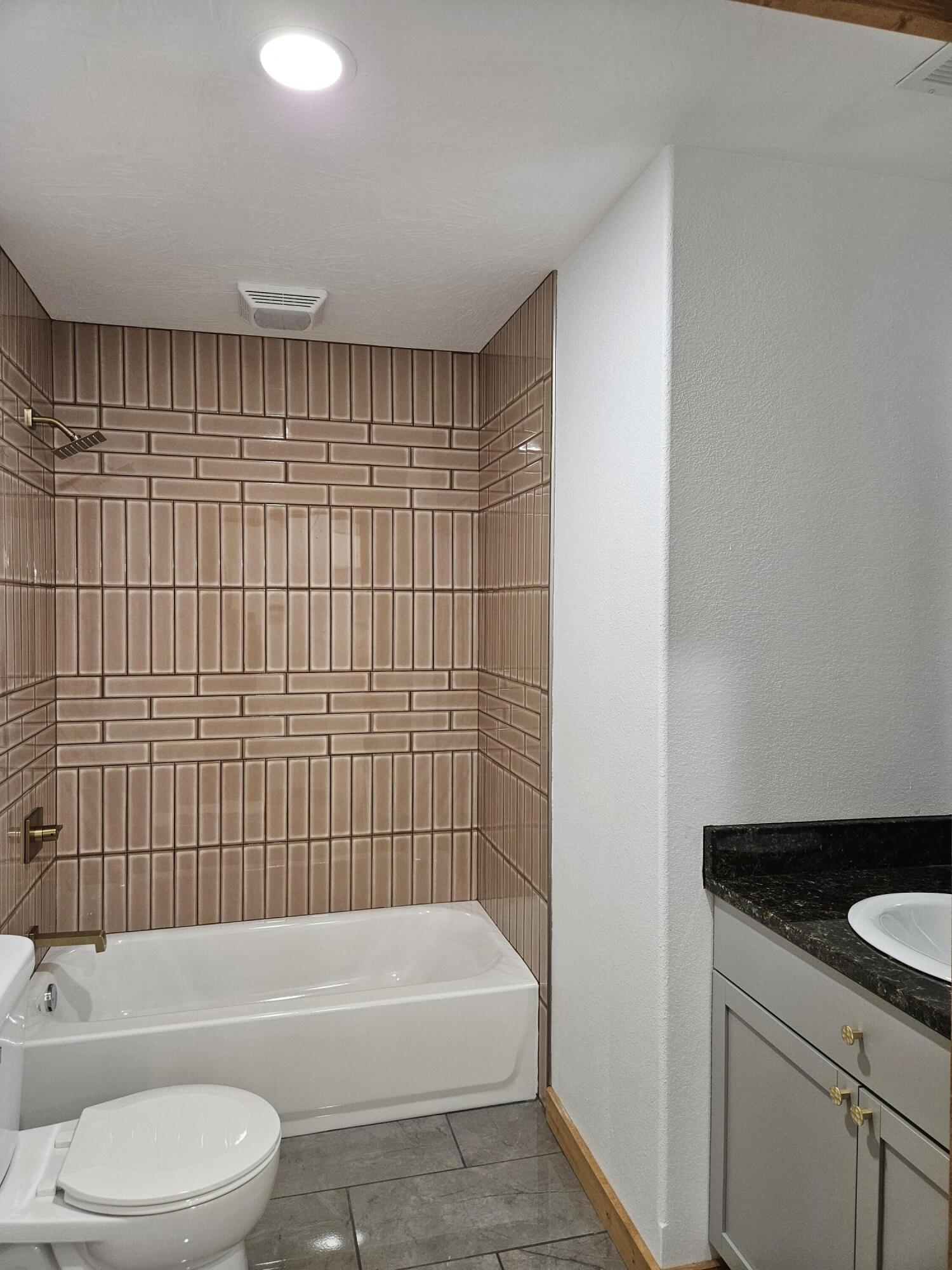 201 Juniper Avenue Property Photo 33