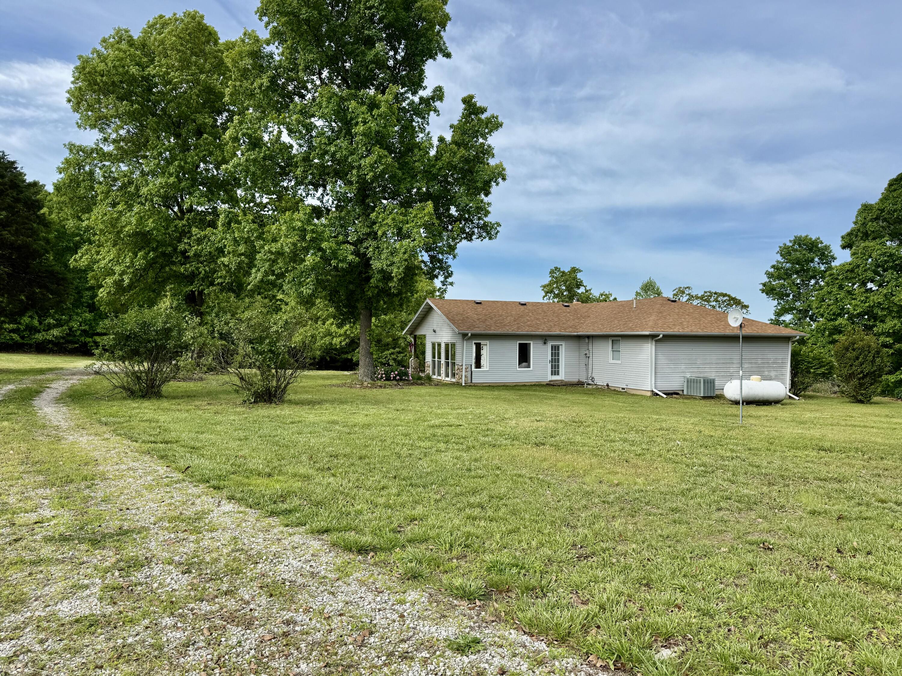 209 County Road 124 Property Photo 12