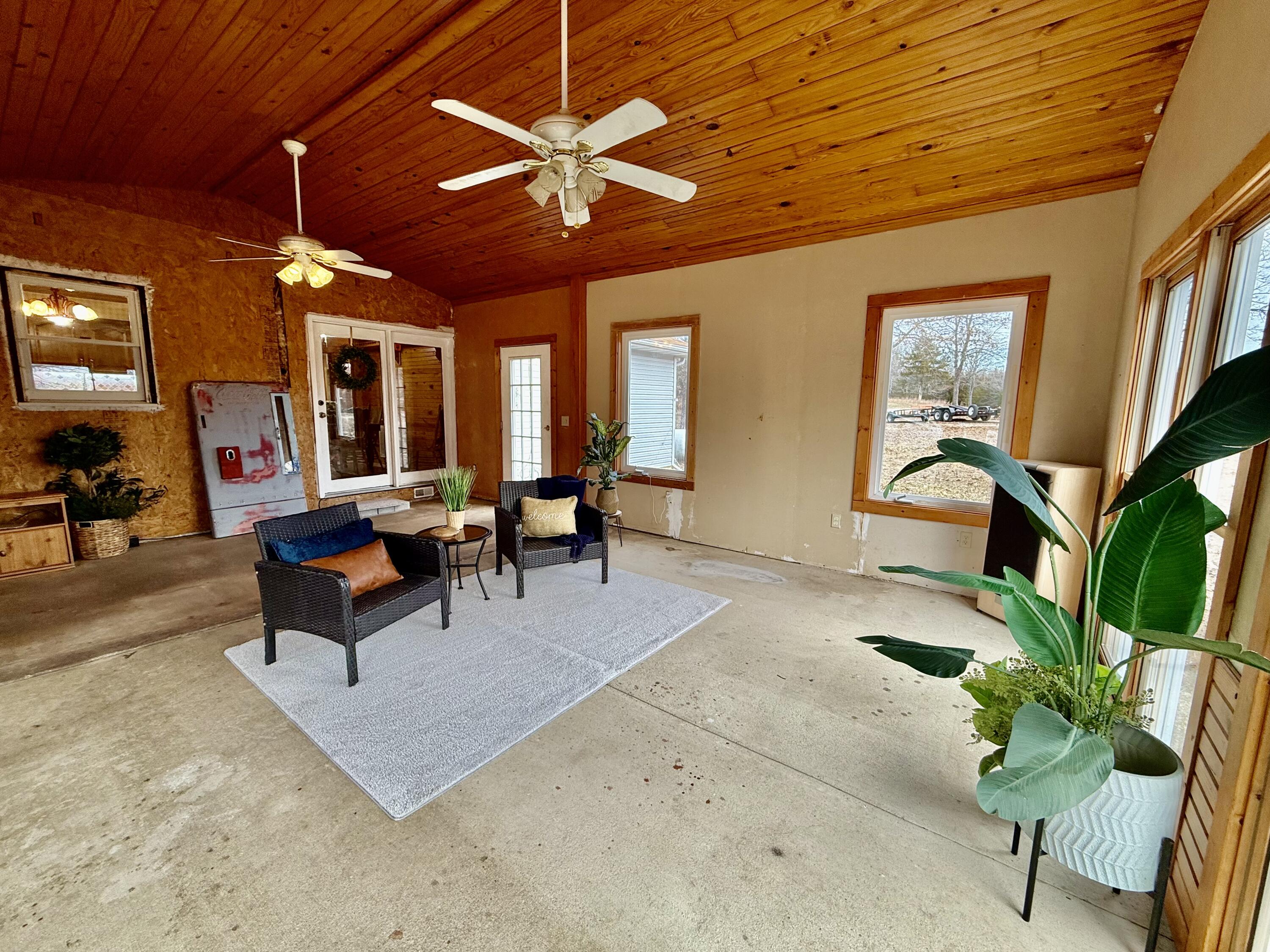 209 County Road 124 Property Photo 14
