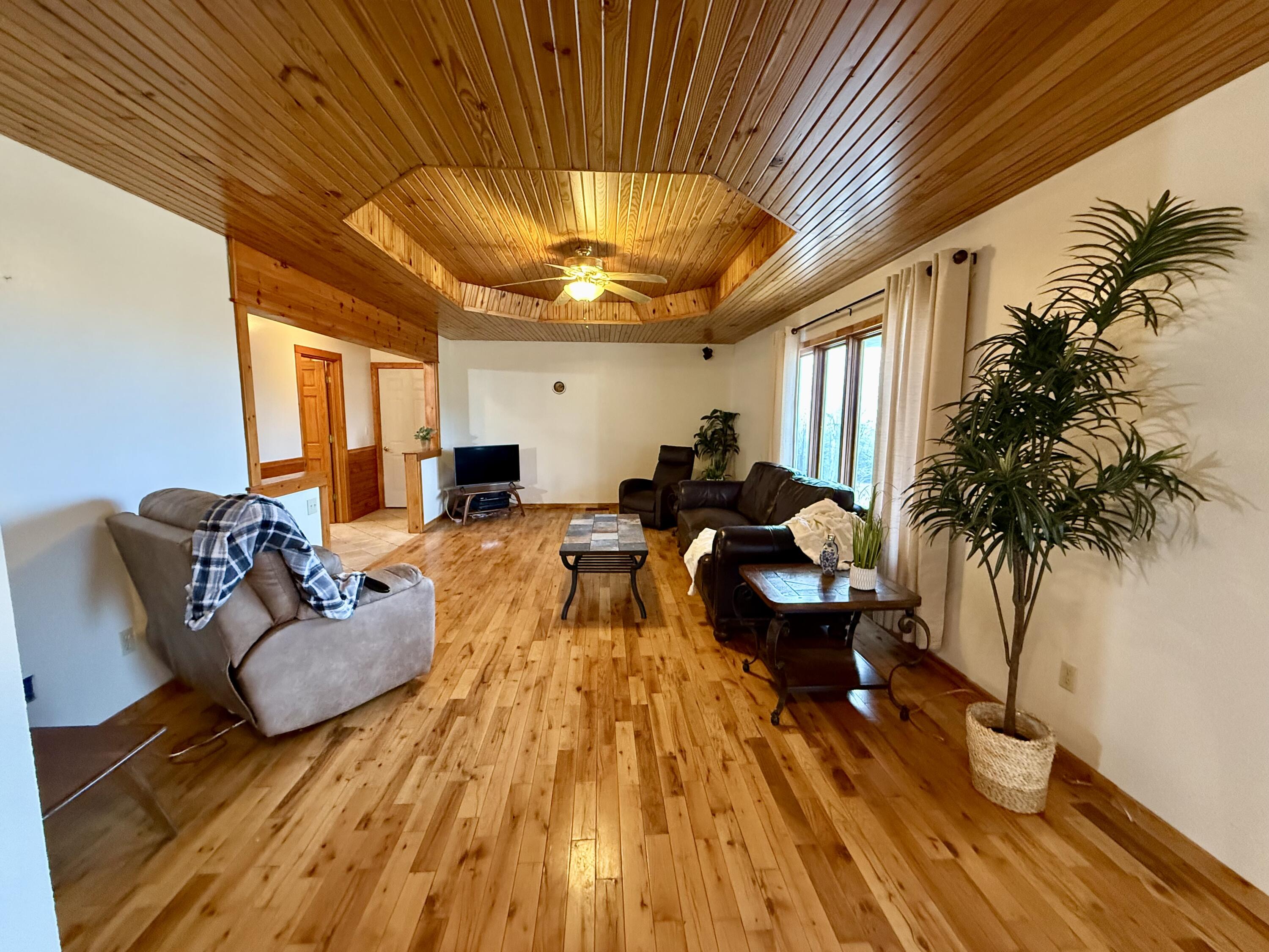 209 County Road 124 Property Photo 27