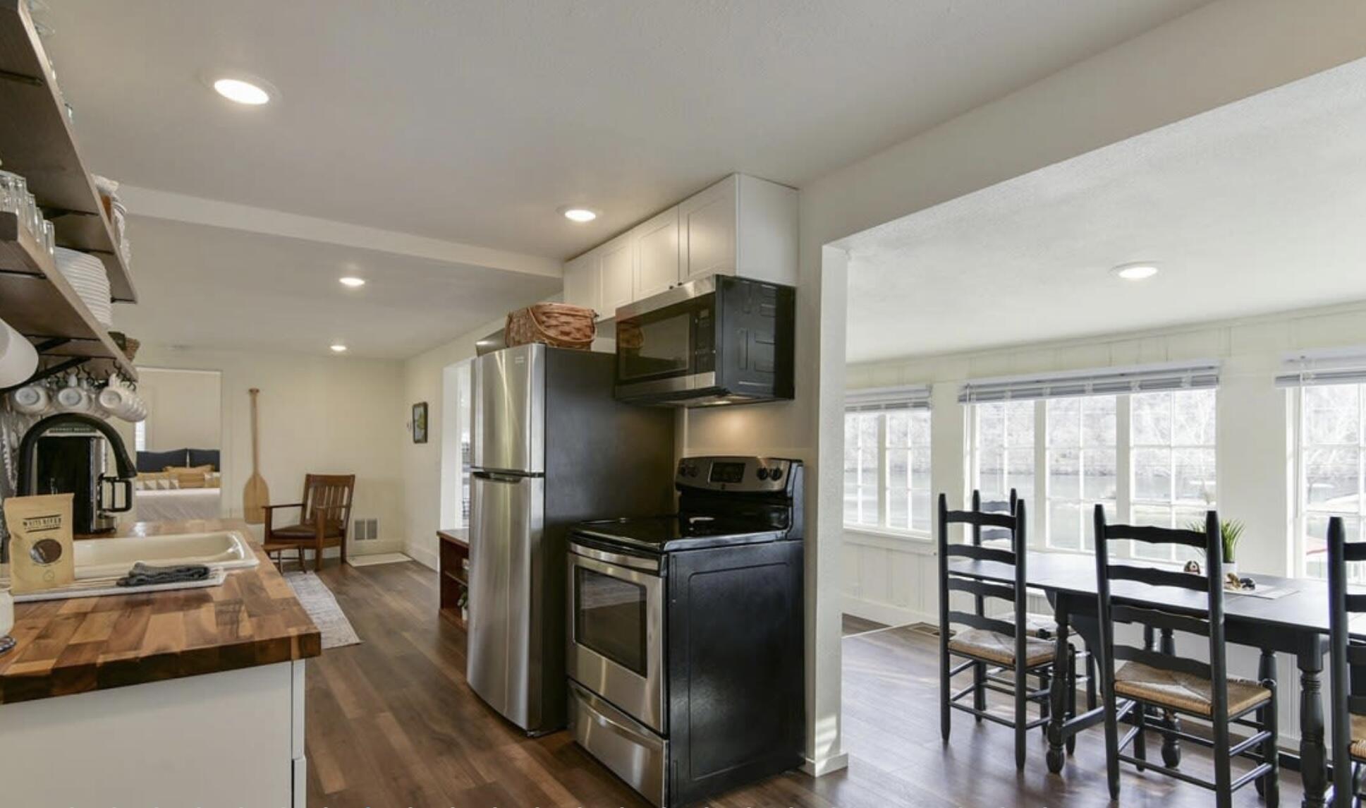 2896 State Highway 176 Property Photo 23