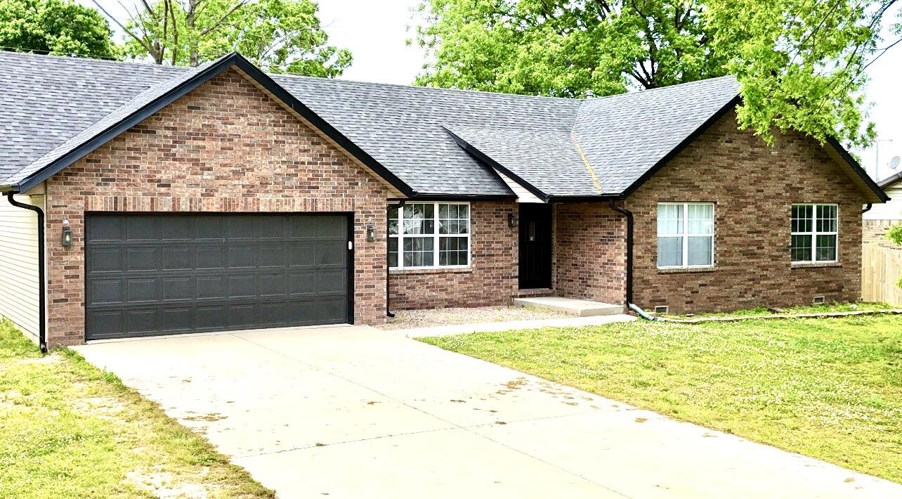 603 Lakeview Drive Property Photo 1