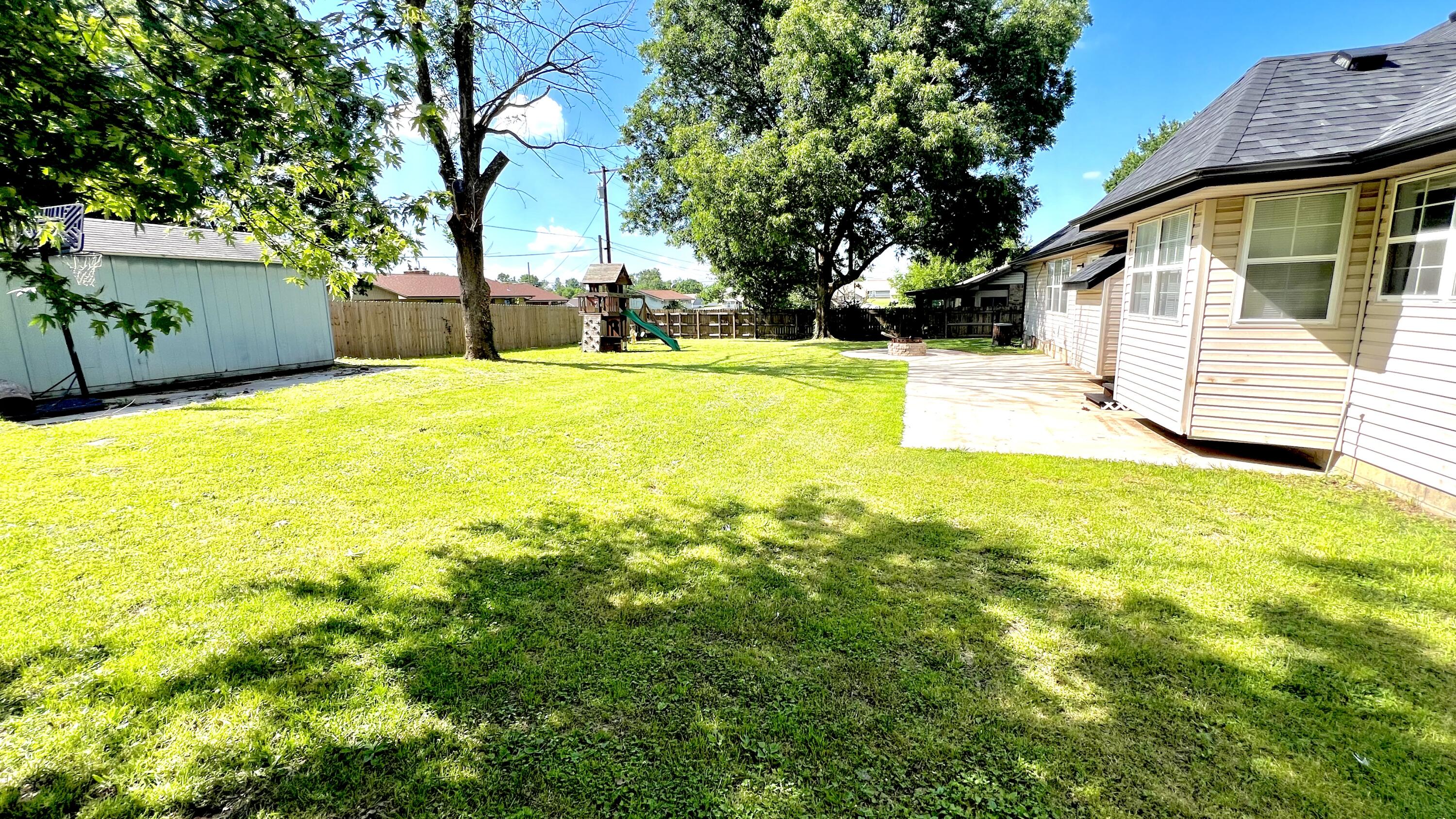 603 Lakeview Drive Property Photo 5