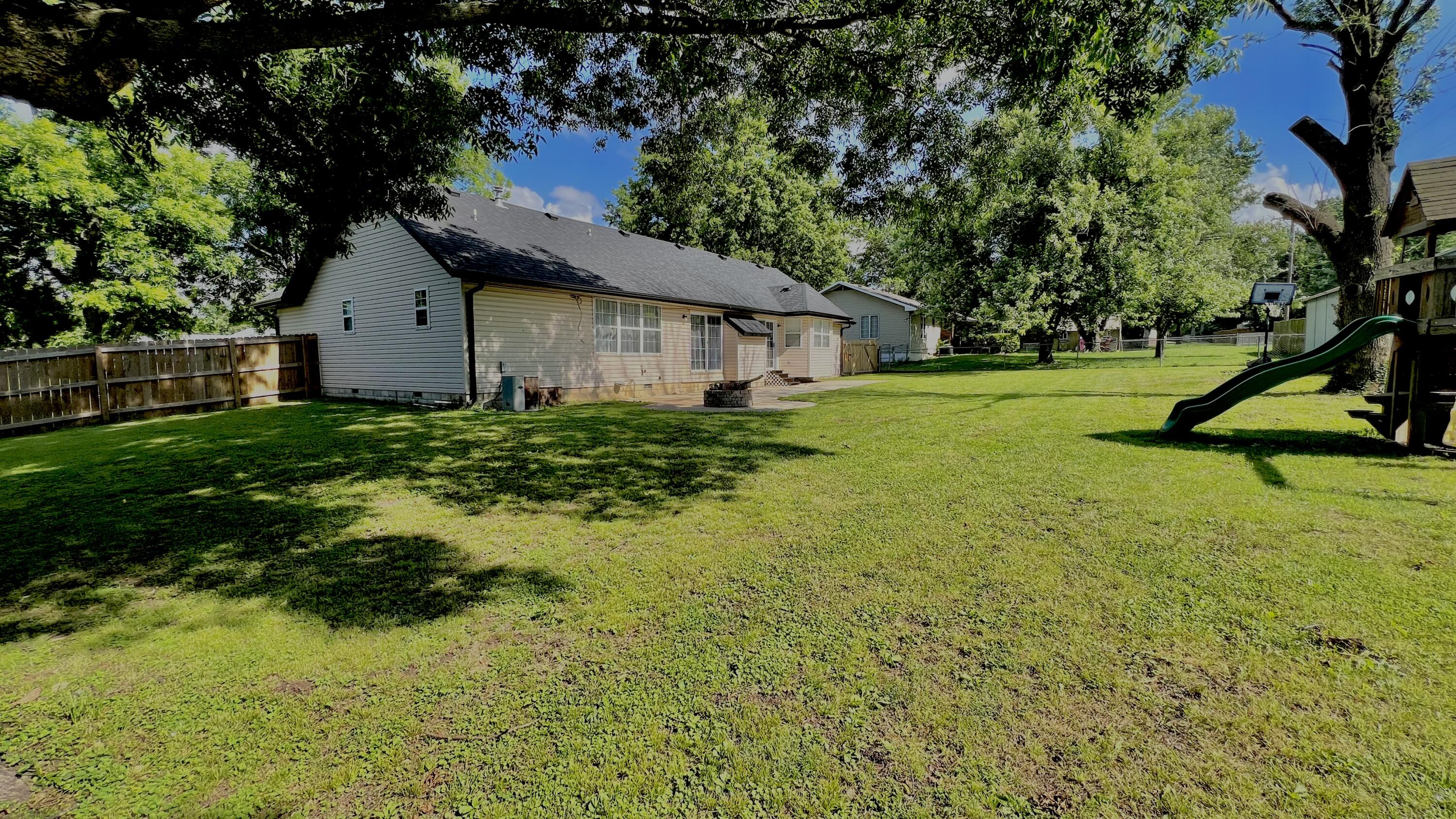 603 Lakeview Drive Property Photo 8