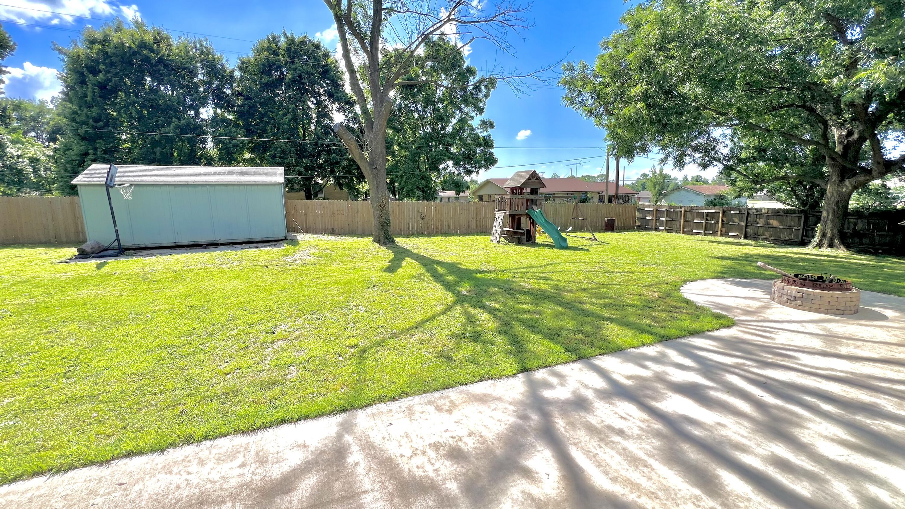 603 Lakeview Drive Property Photo 9