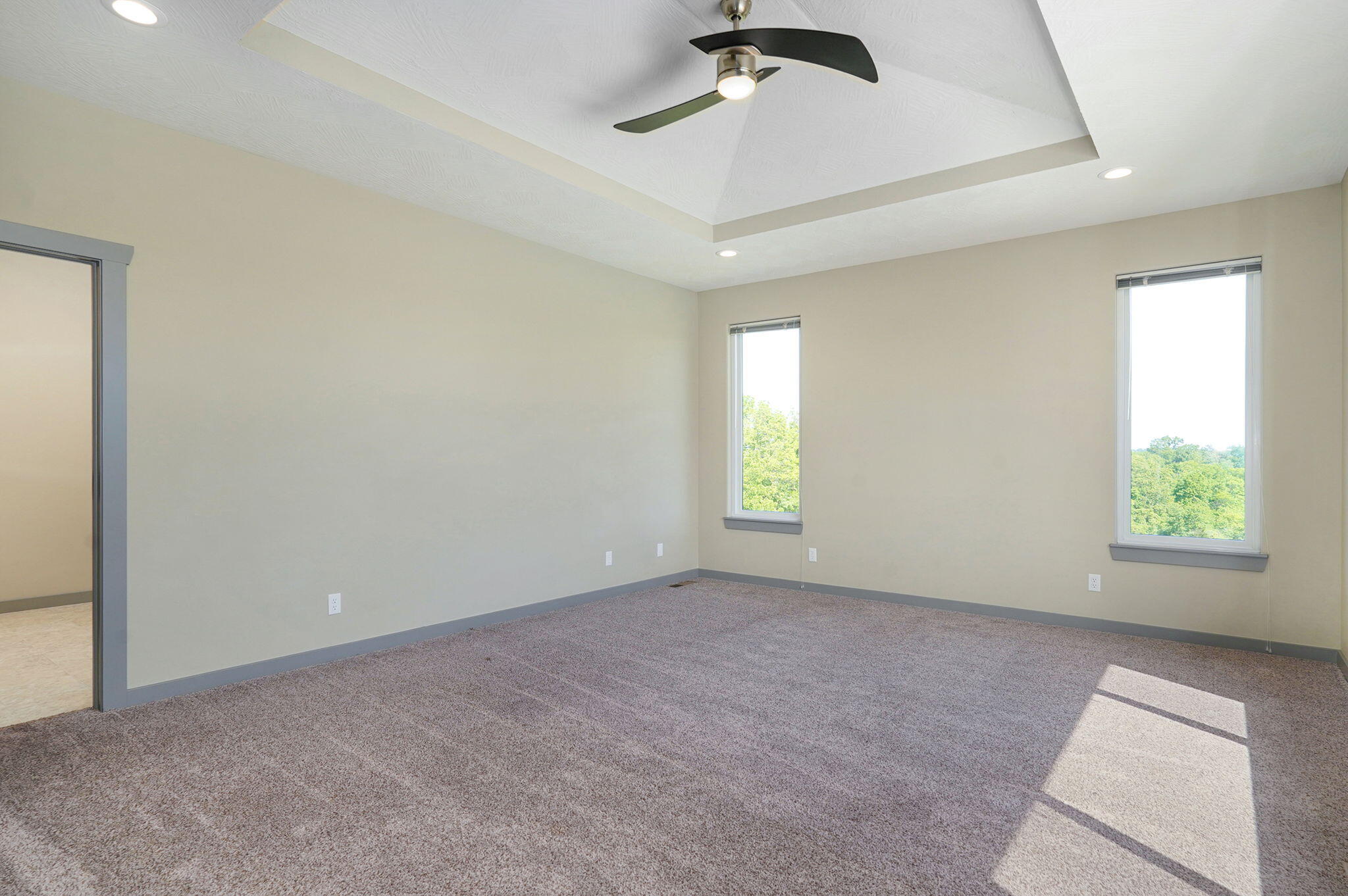218 South 9th Avenue Property Photo 28