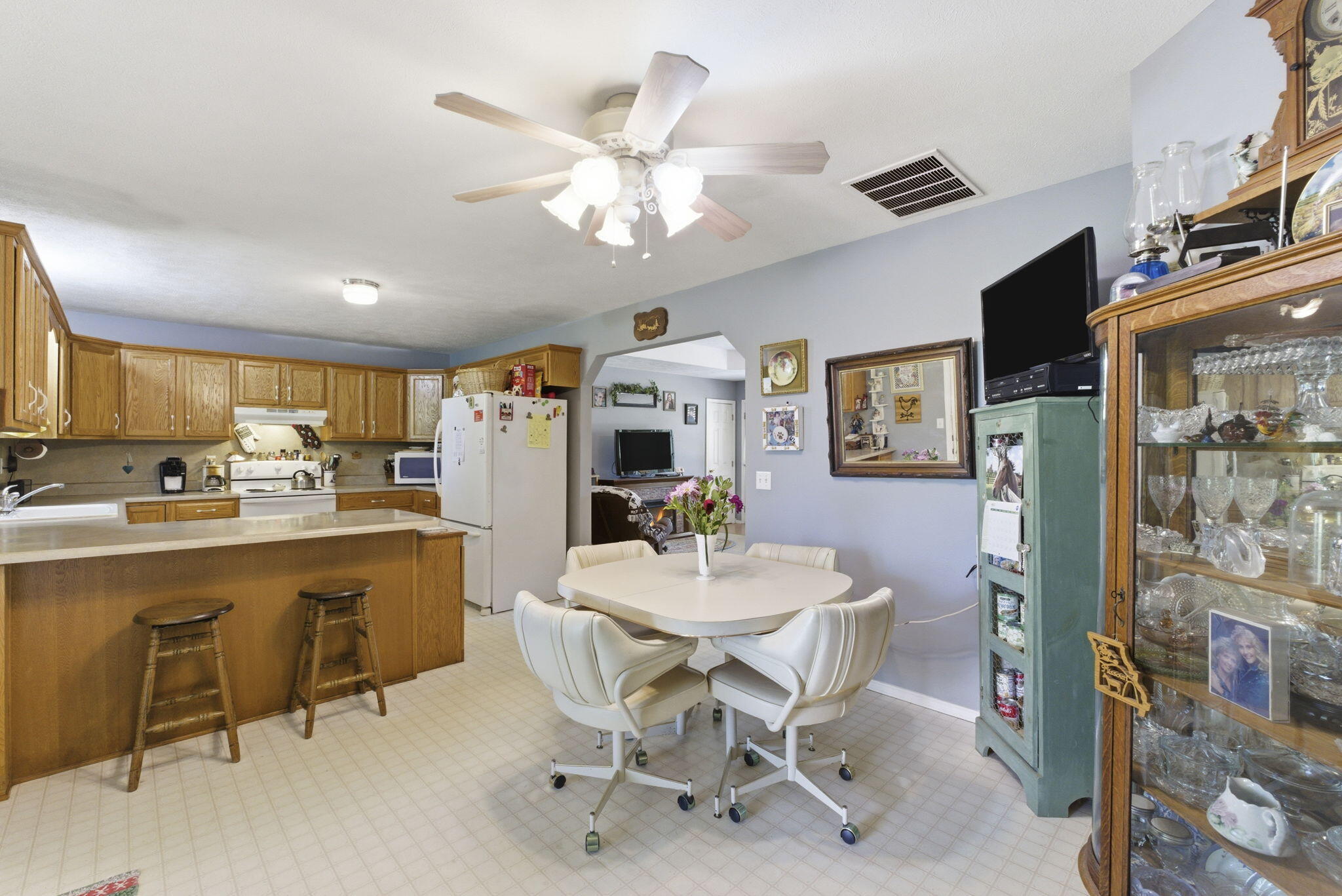 11175 West Farm Road 36 Property Photo 11