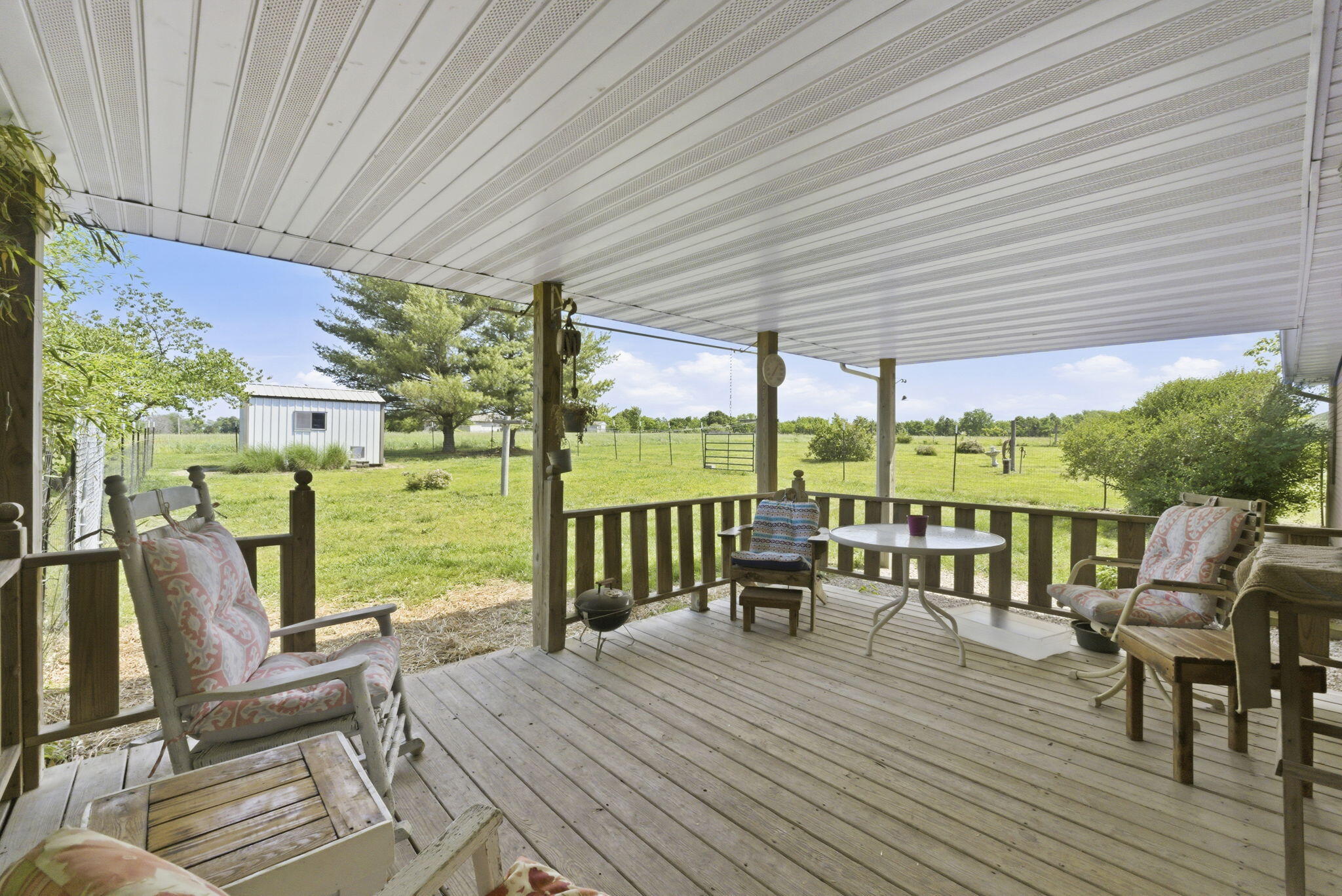 11175 West Farm Road 36 Property Photo 19
