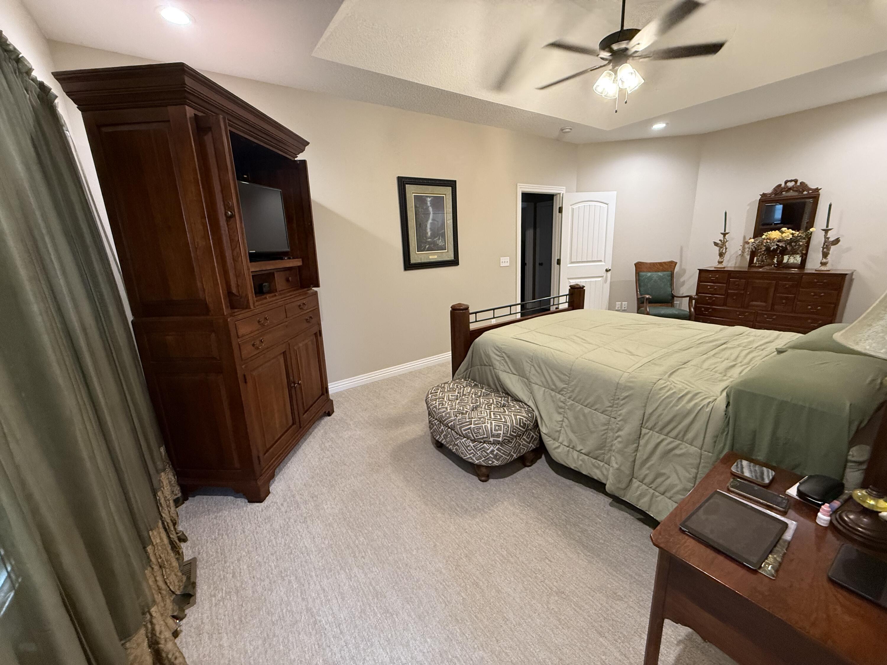 813 Roundup Property Photo 18