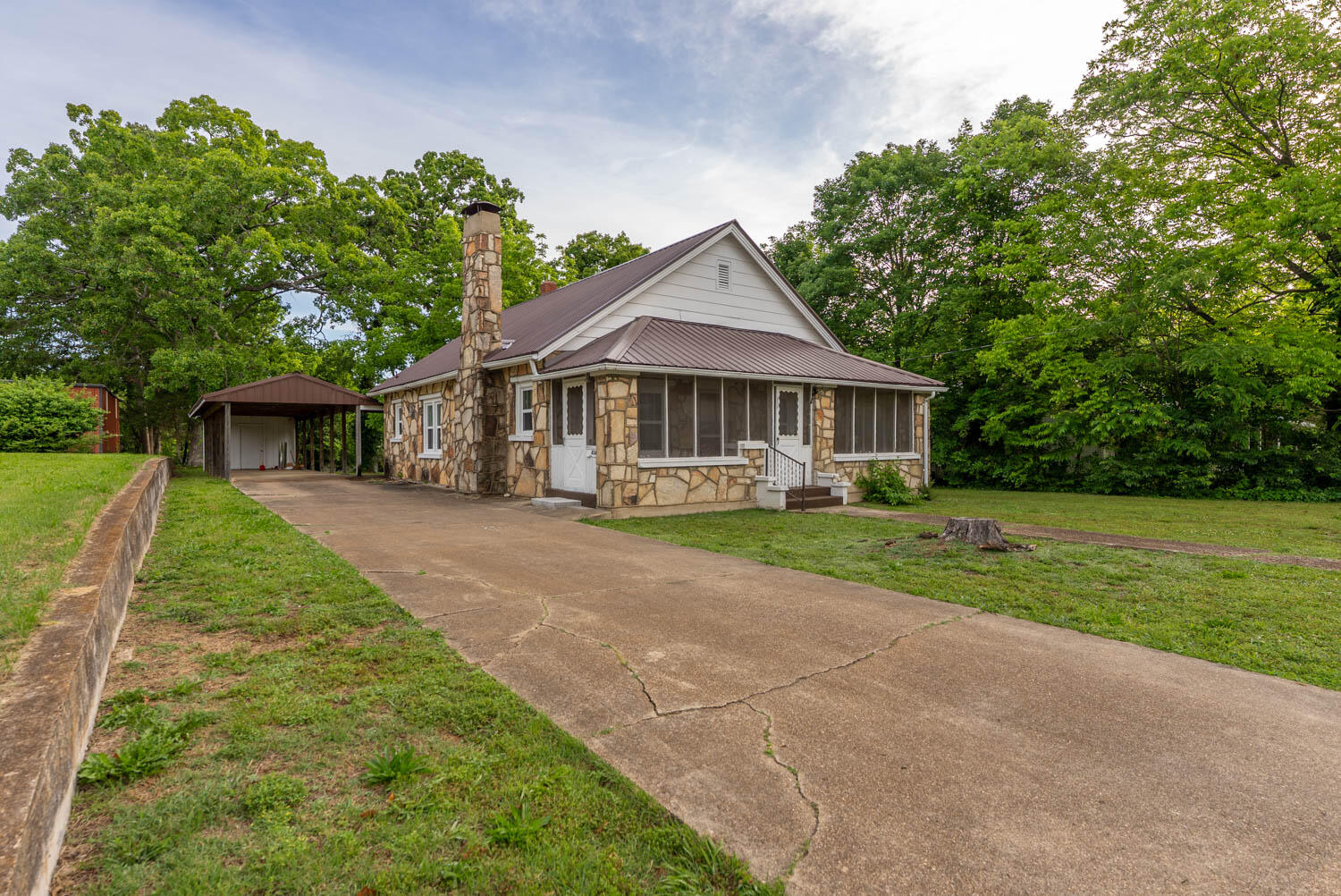 838 Chestnut Street Property Photo 6