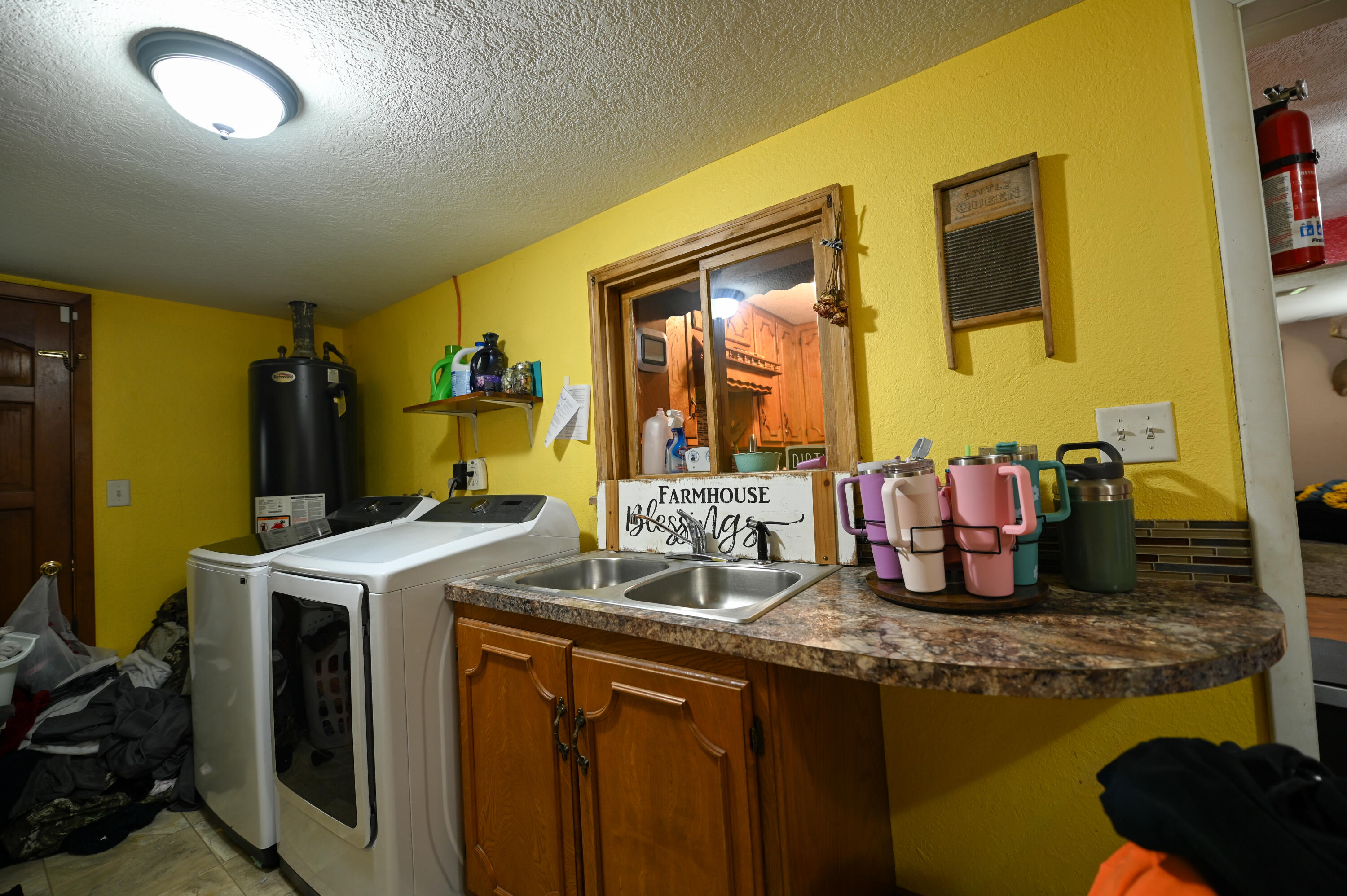 6879 State Highway 32 Property Photo 9