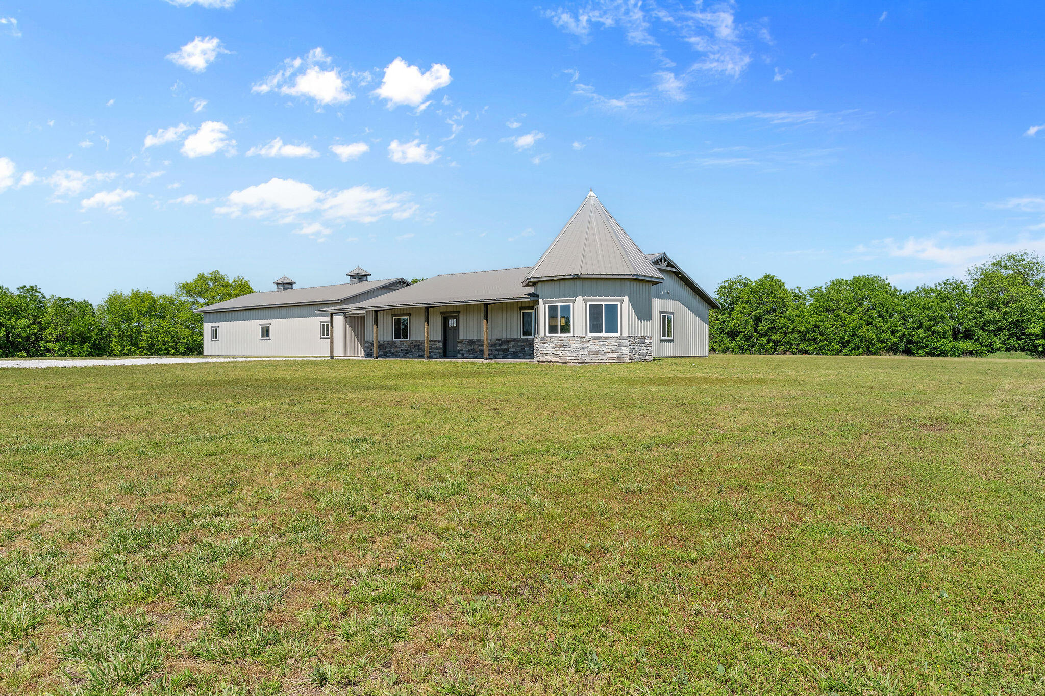 4426 South 86th Road Property Photo 4