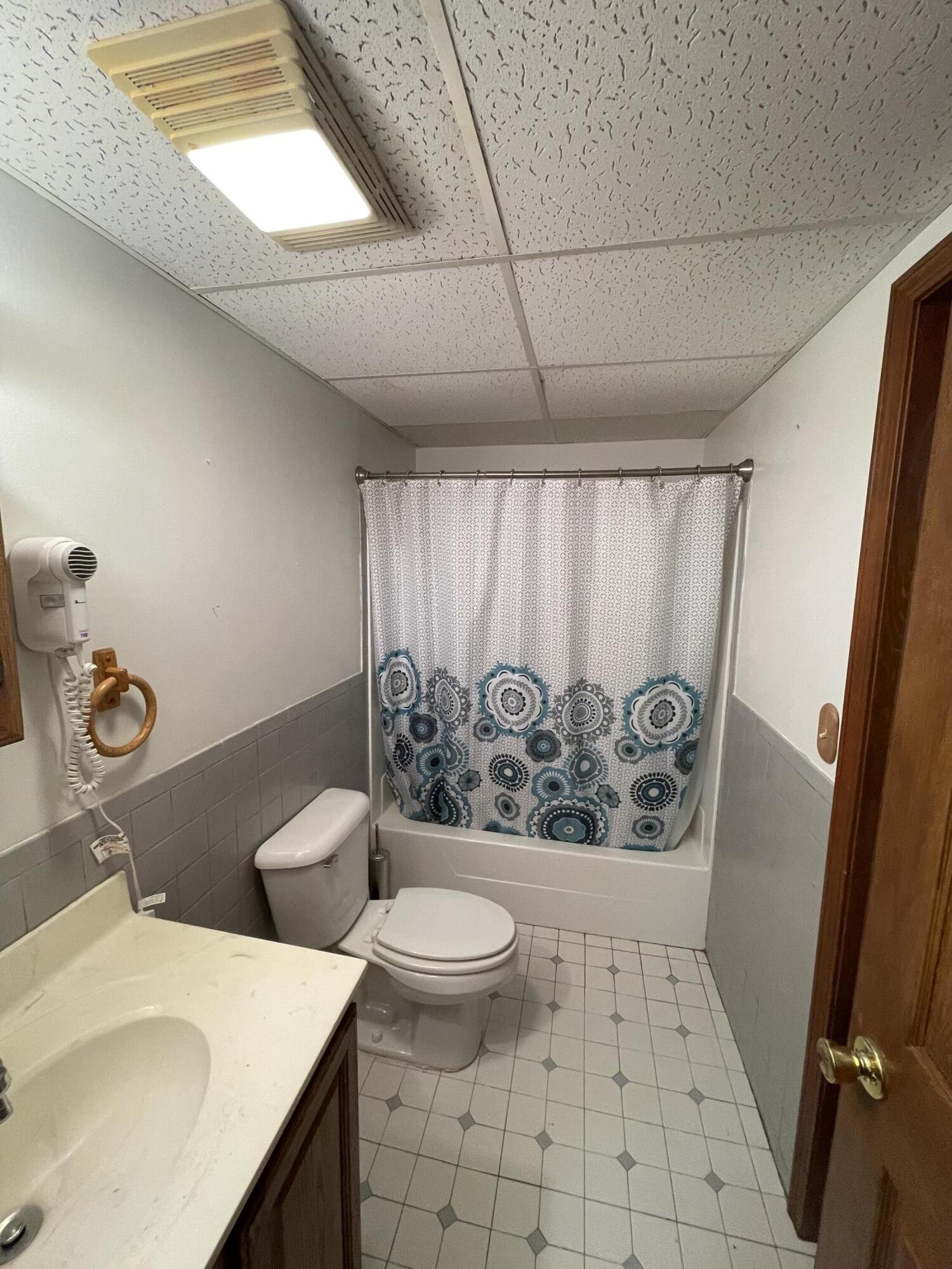 1056 Talking Rocks Road Property Photo 30