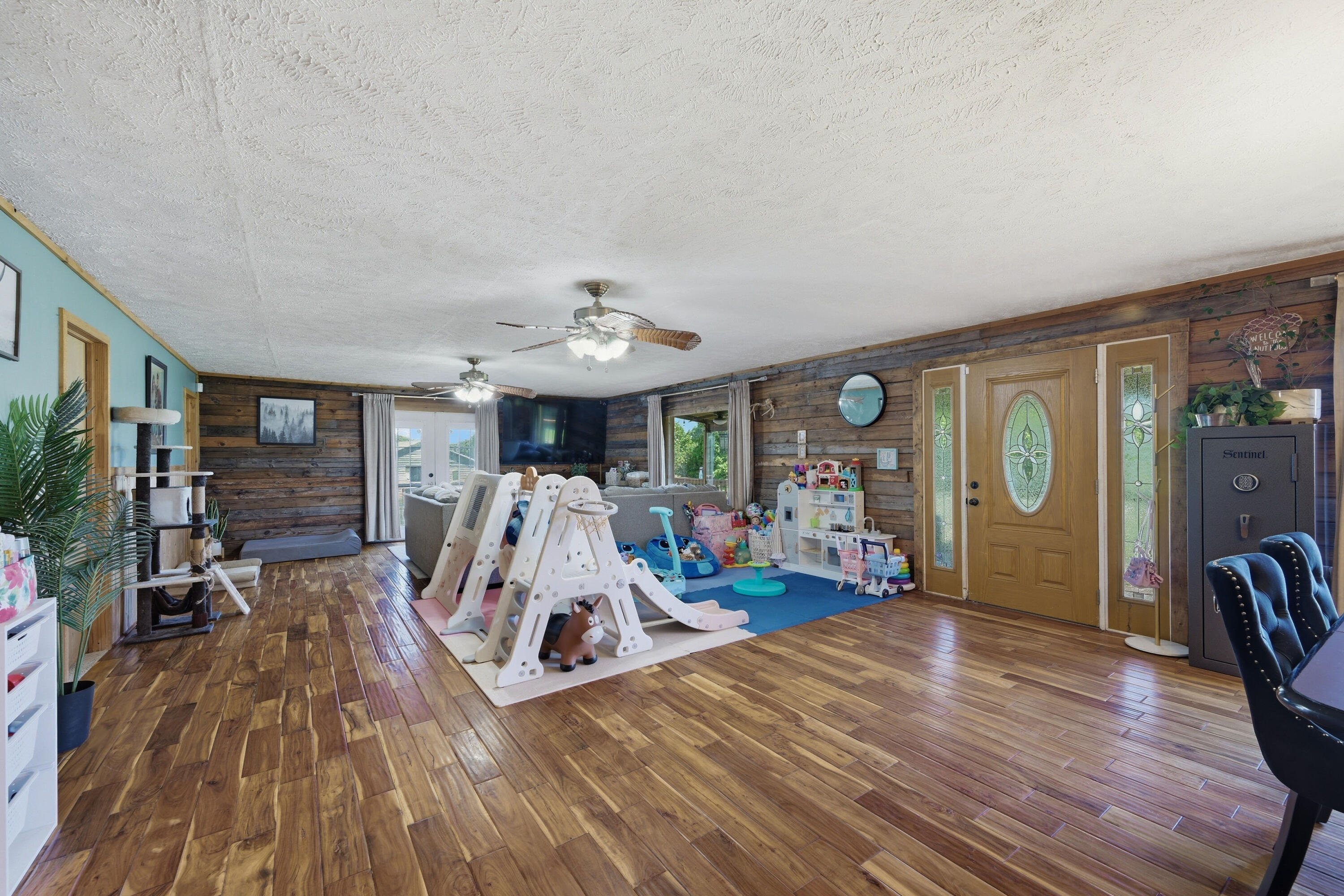 25048 State Highway 76 Property Photo 11