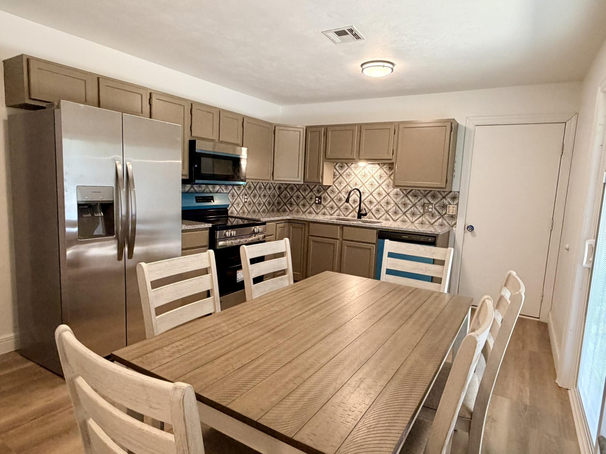 904 South Oak Ridge Drive Property Photo 19