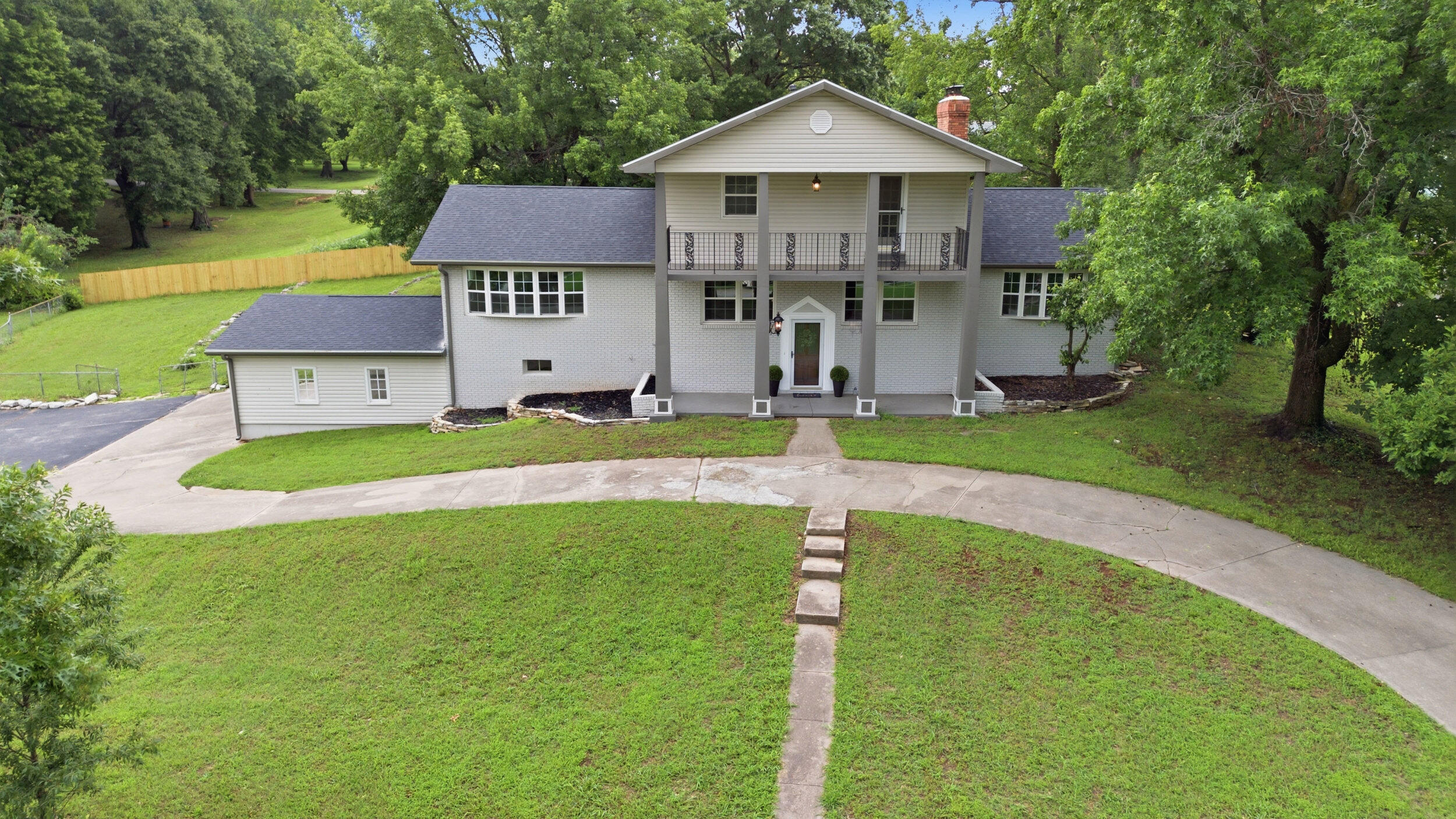 2829 West Ellison Drive Property Photo 1