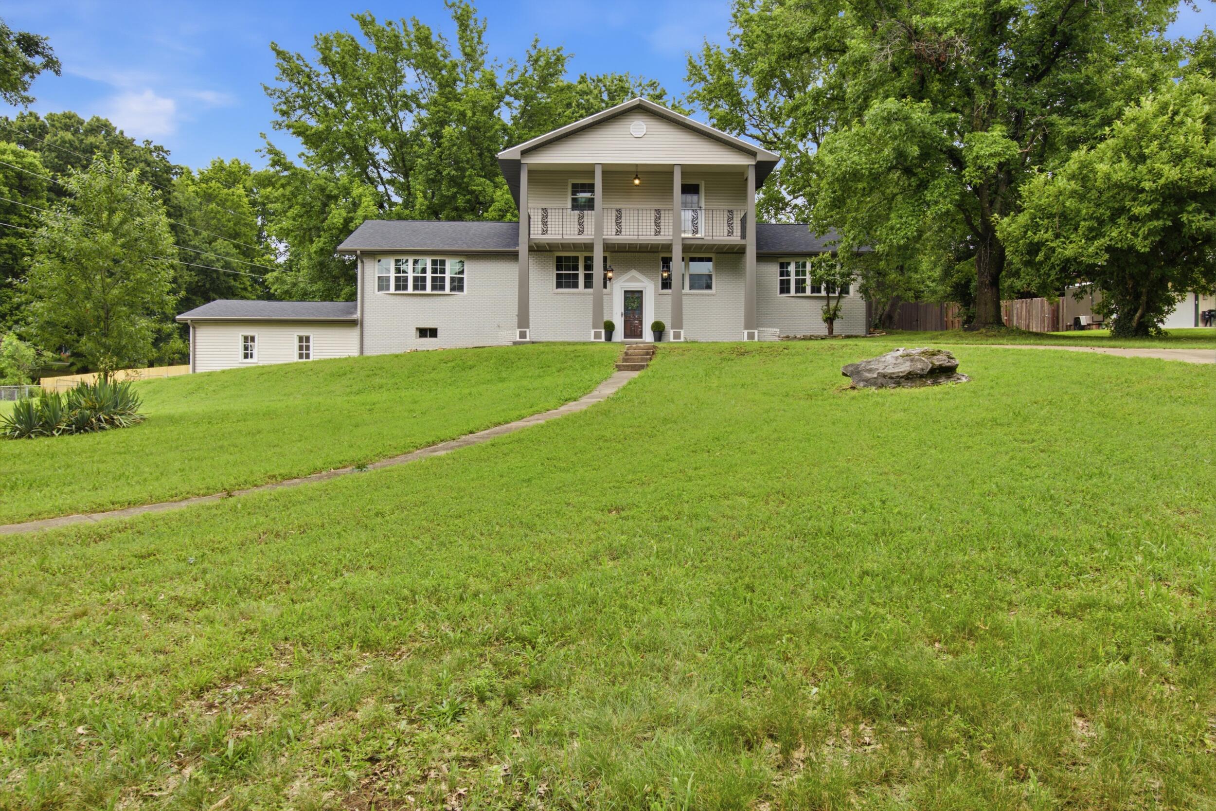 2829 West Ellison Drive Property Photo 2