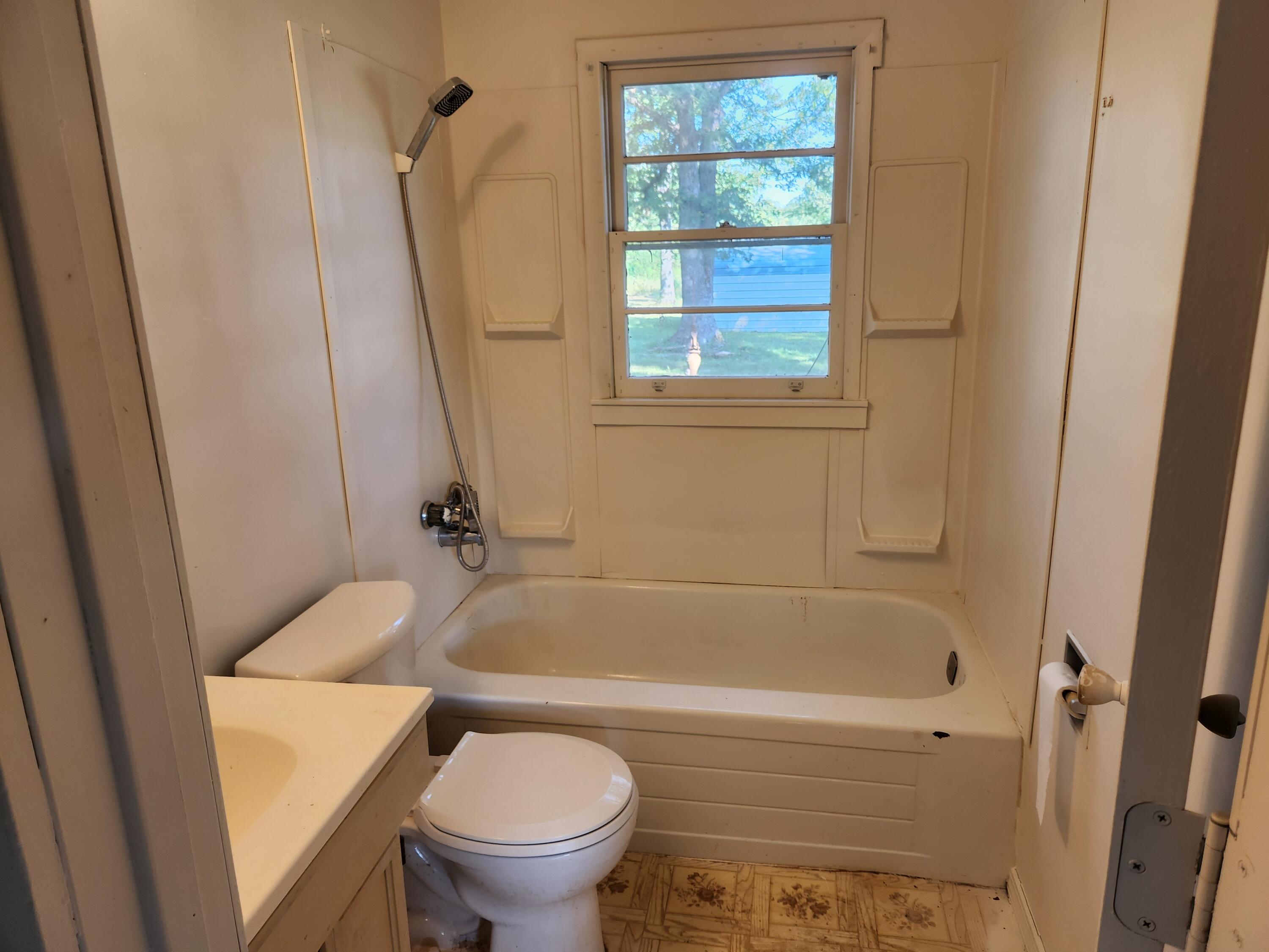 53 Wagon Wheel Road Property Photo 19