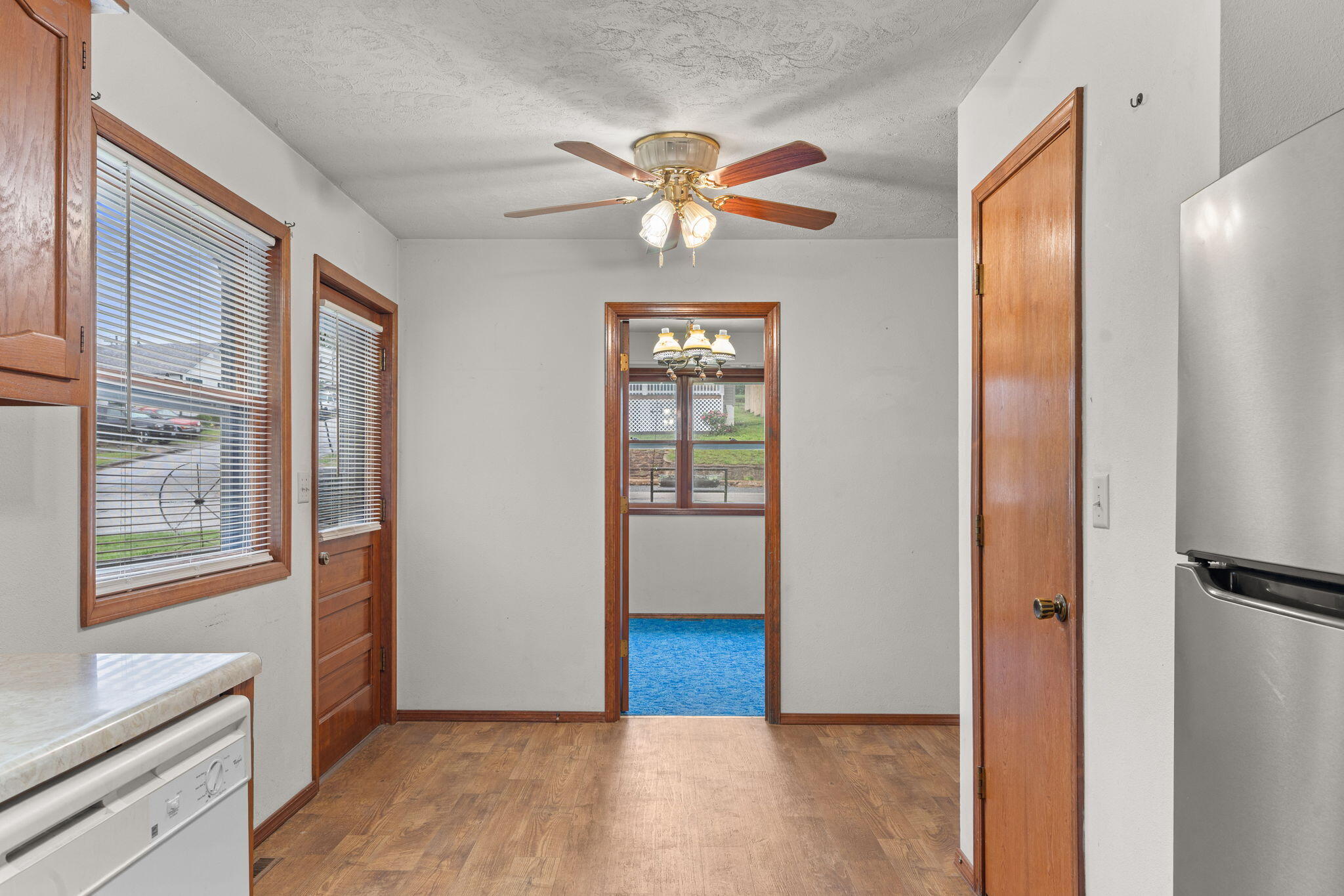 208 West Maddux Street Property Photo 33