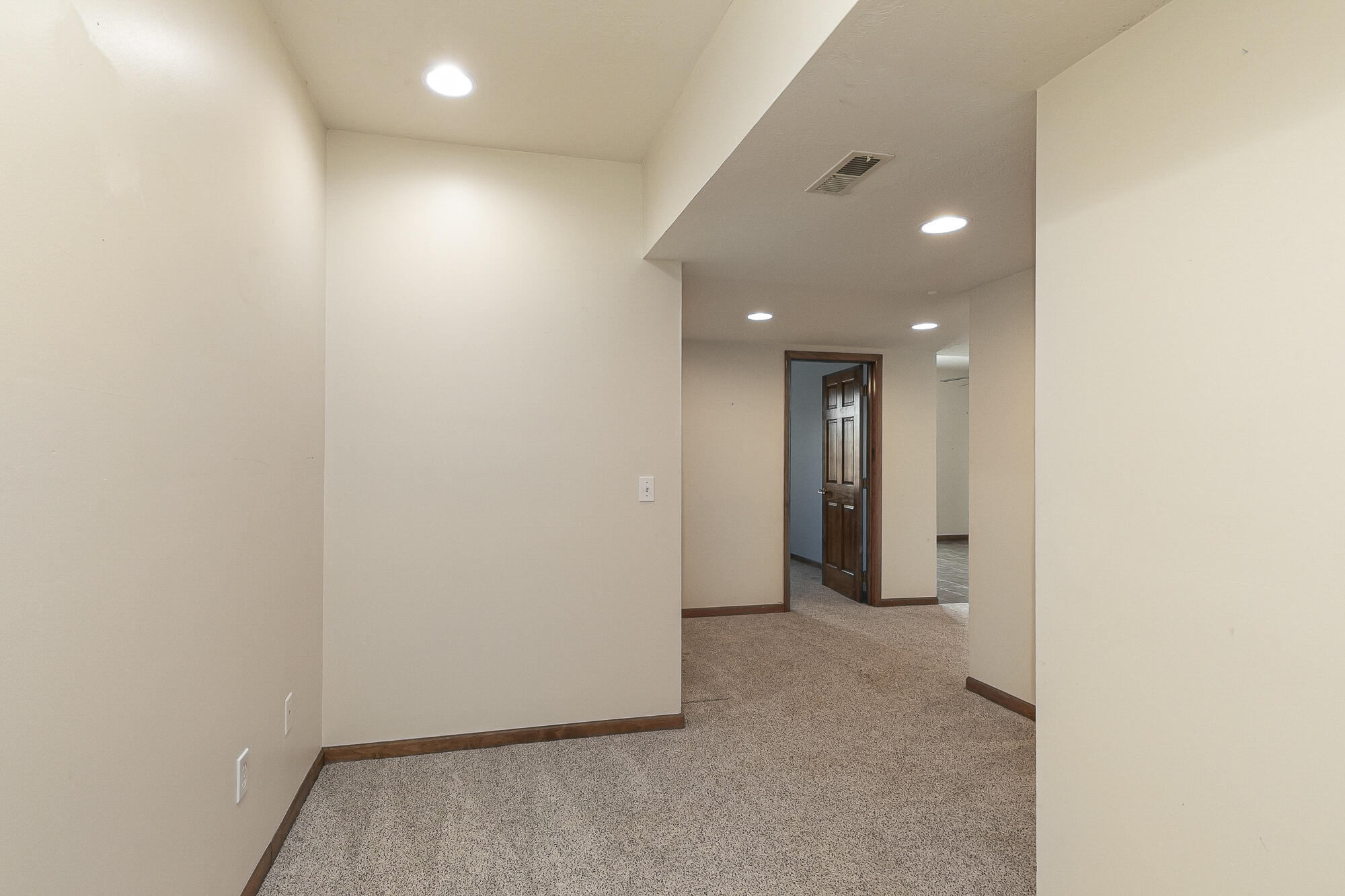 654/656 Pine Ridge Street Property Photo 25