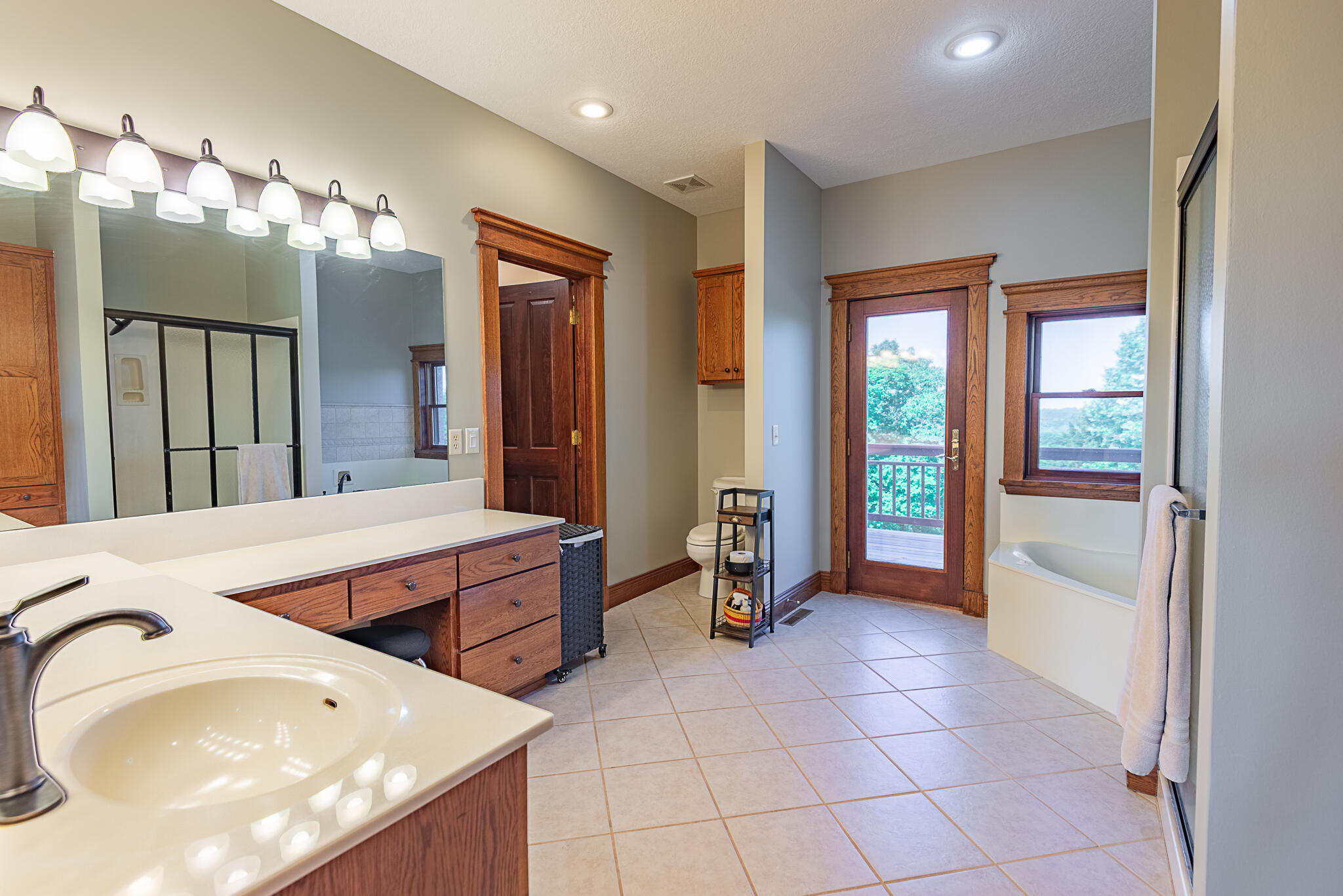 449 Greenway Drive Property Photo 39