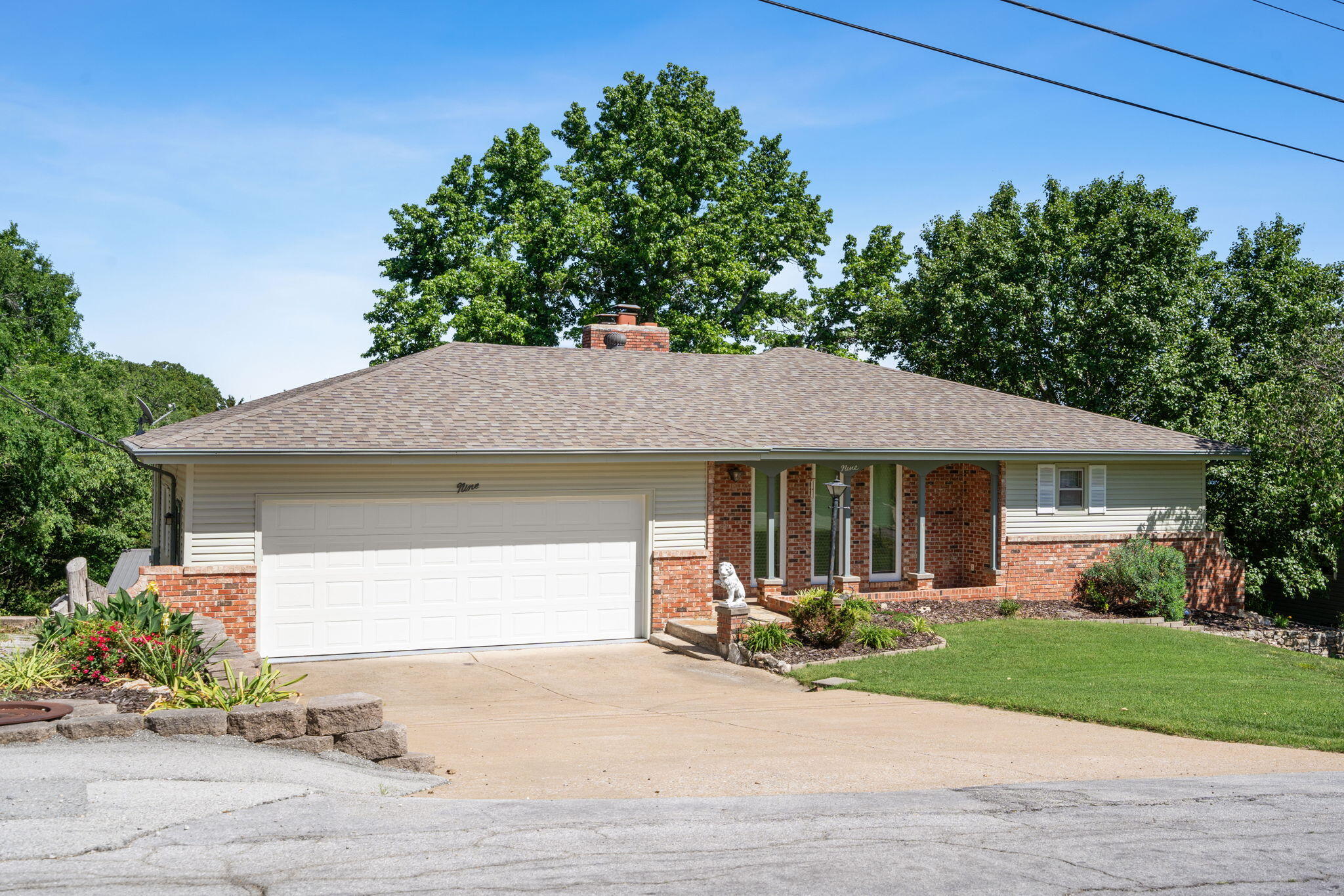 9 Bridgeview Drive Property Photo 2
