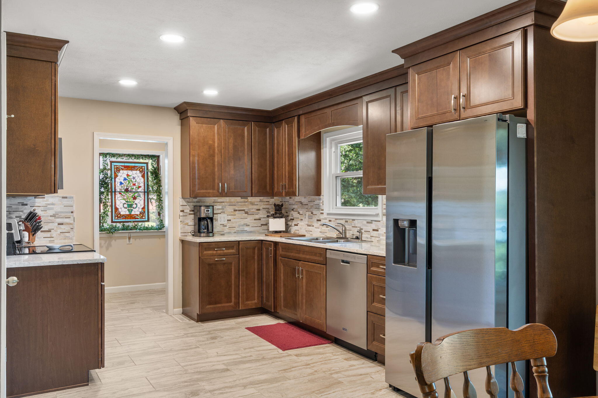 9 Bridgeview Drive Property Photo 8