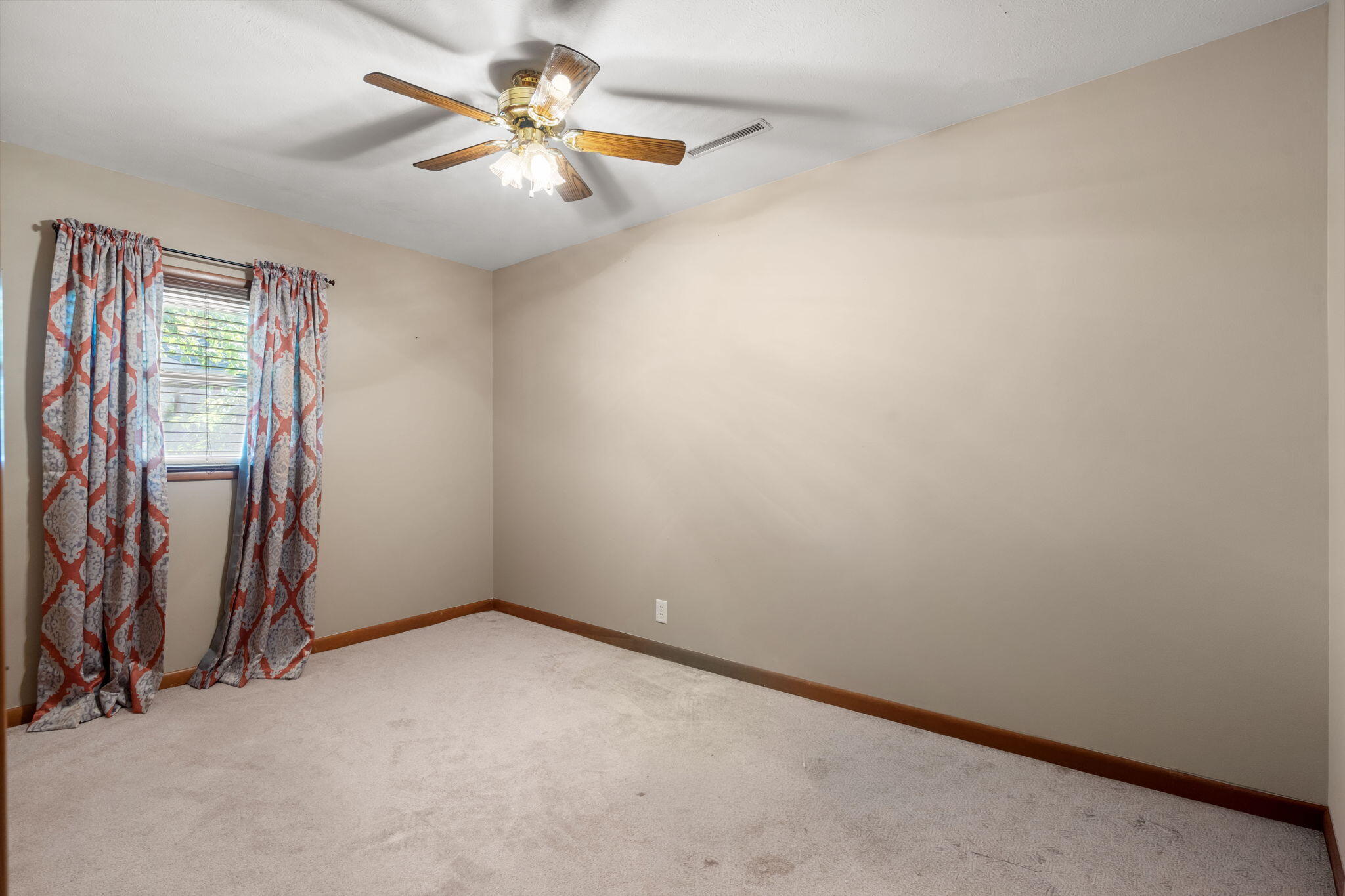 9 Bridgeview Drive Property Photo 22