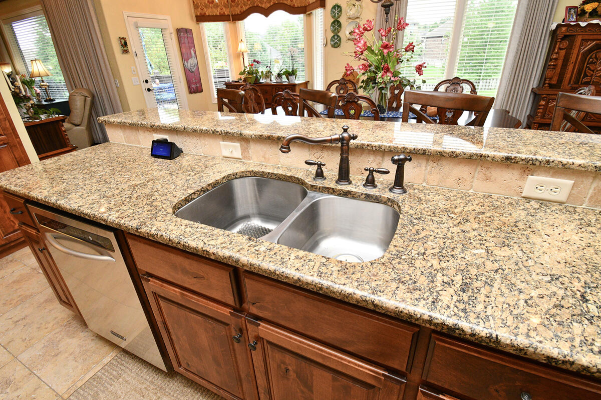 1402 North Rockingham Avenue Property Photo 15