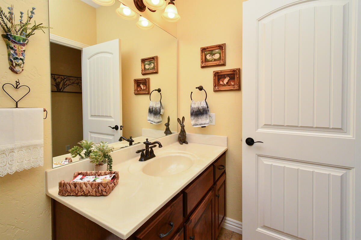 1402 North Rockingham Avenue Property Photo 31